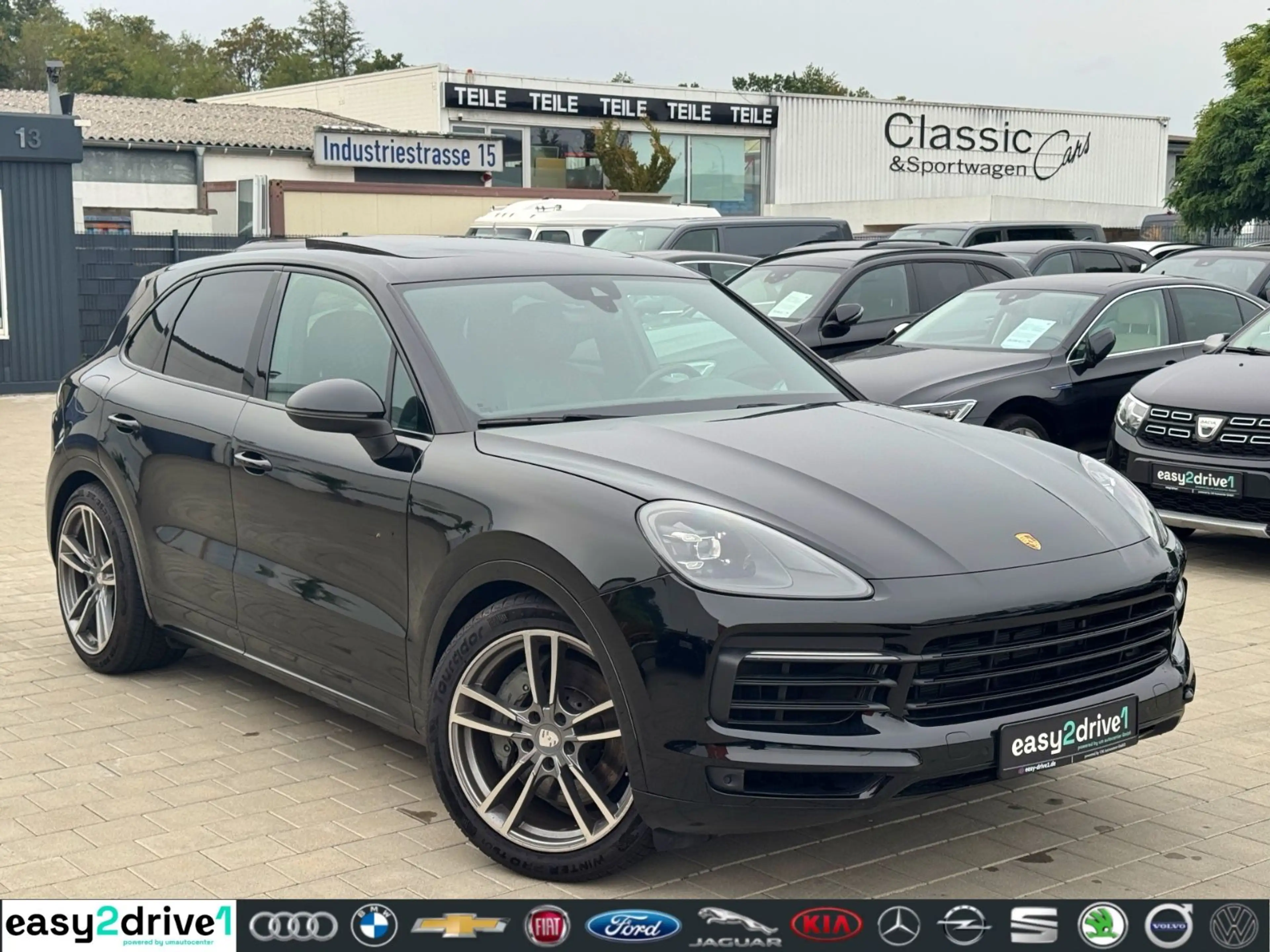 Porsche Cayenne S/PANO/BOSE/NAVI/CARPLAY/KEYLESS/LEDER