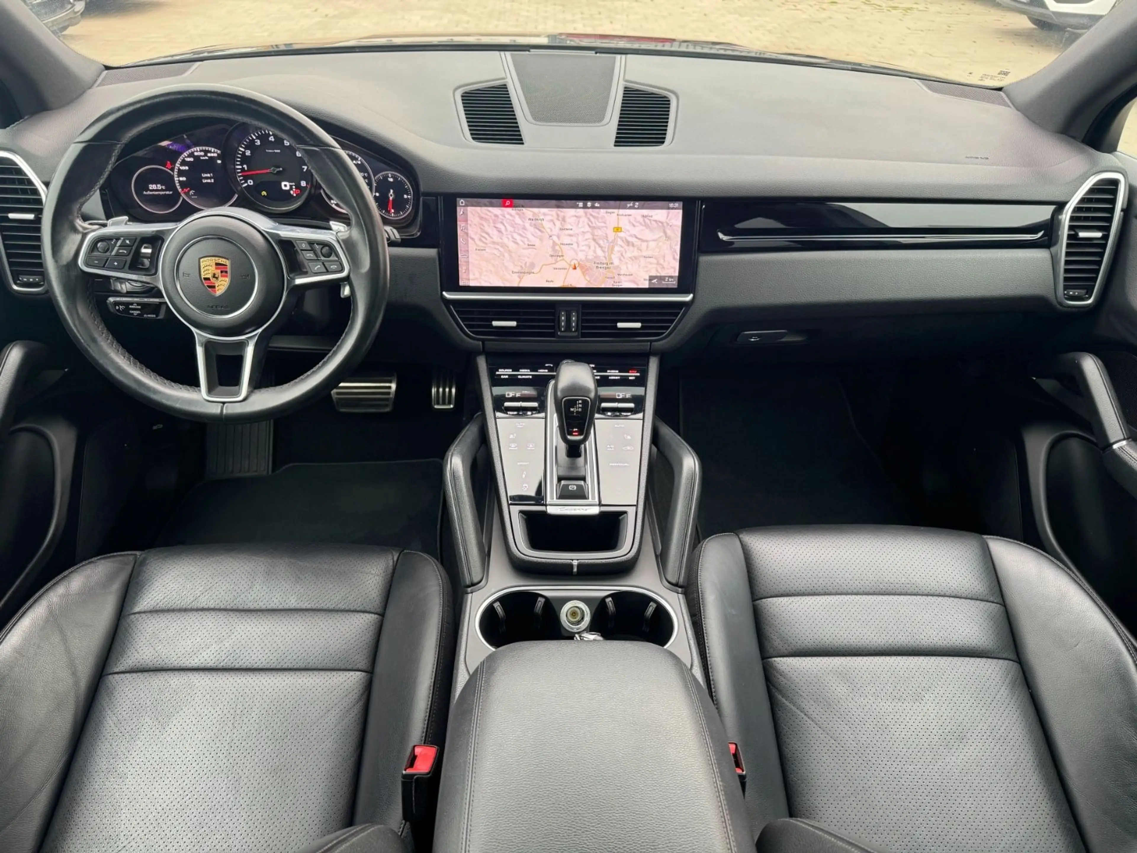 Porsche Cayenne S/PANO/BOSE/NAVI/CARPLAY/KEYLESS/LEDER — photo 8