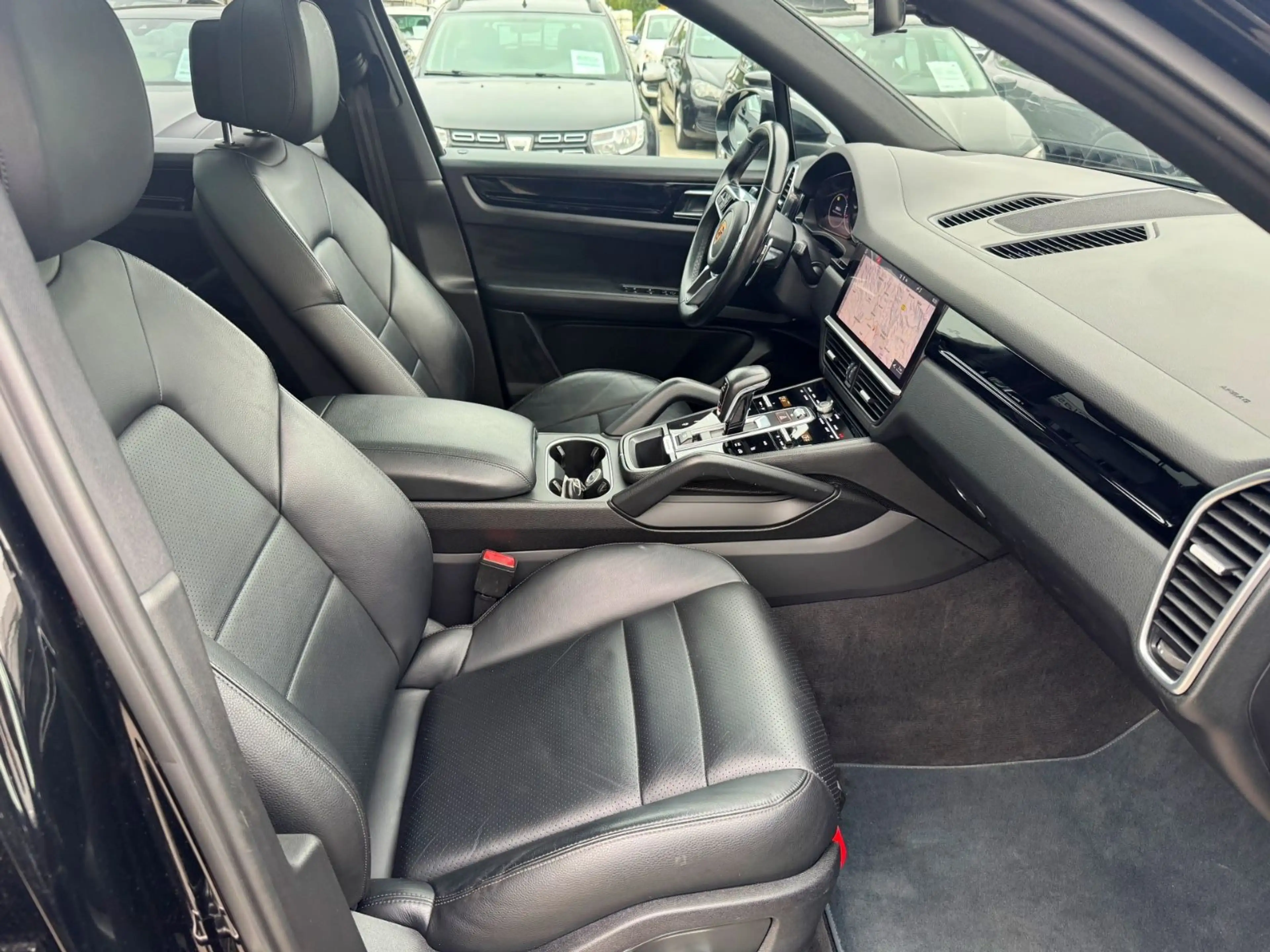 Porsche Cayenne S/PANO/BOSE/NAVI/CARPLAY/KEYLESS/LEDER — photo 7