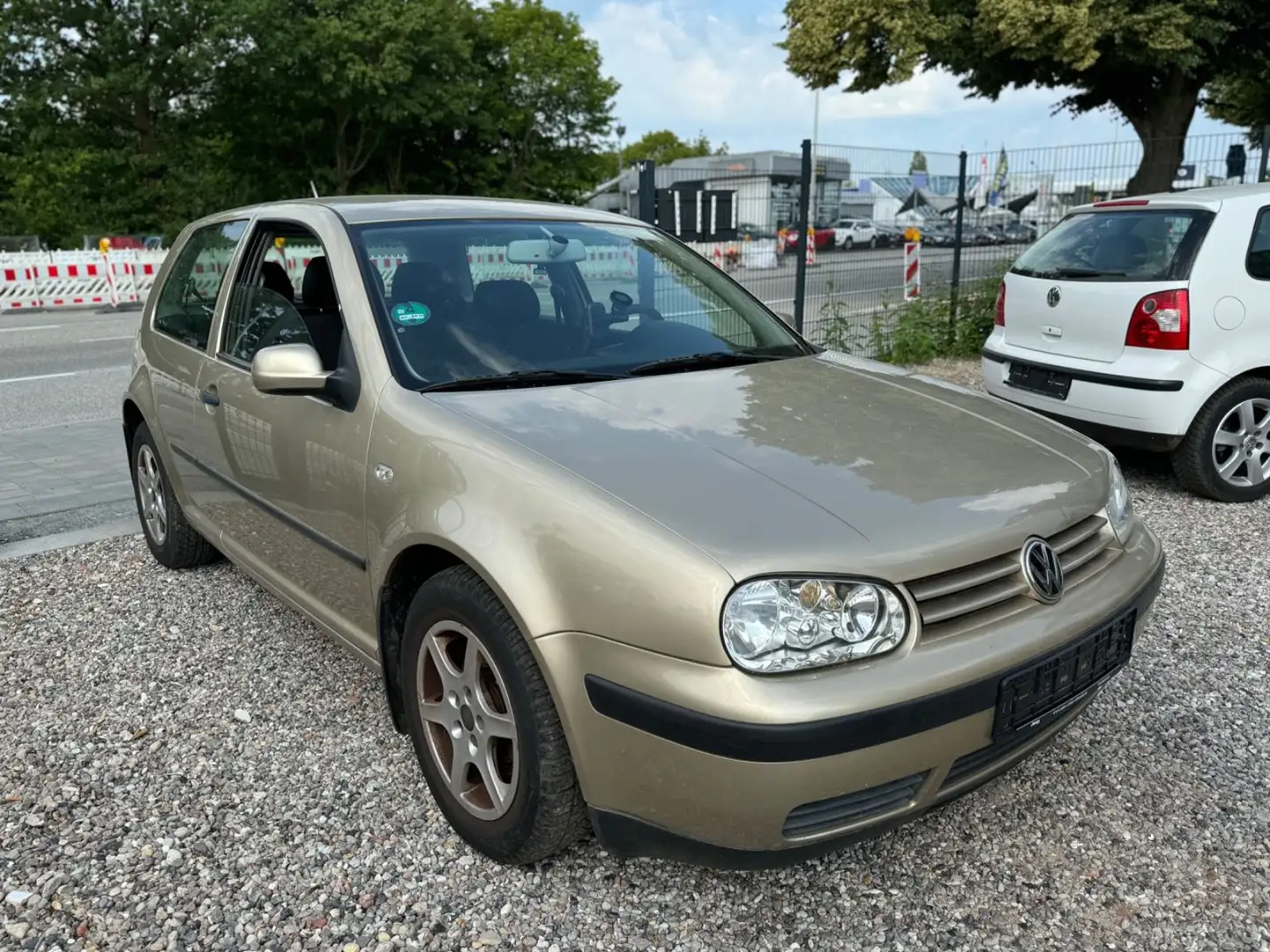 Volkswagen Golf 1.6 FSI Sport Edition*Klimaut*Navi*Tüv6.25 Or - 1