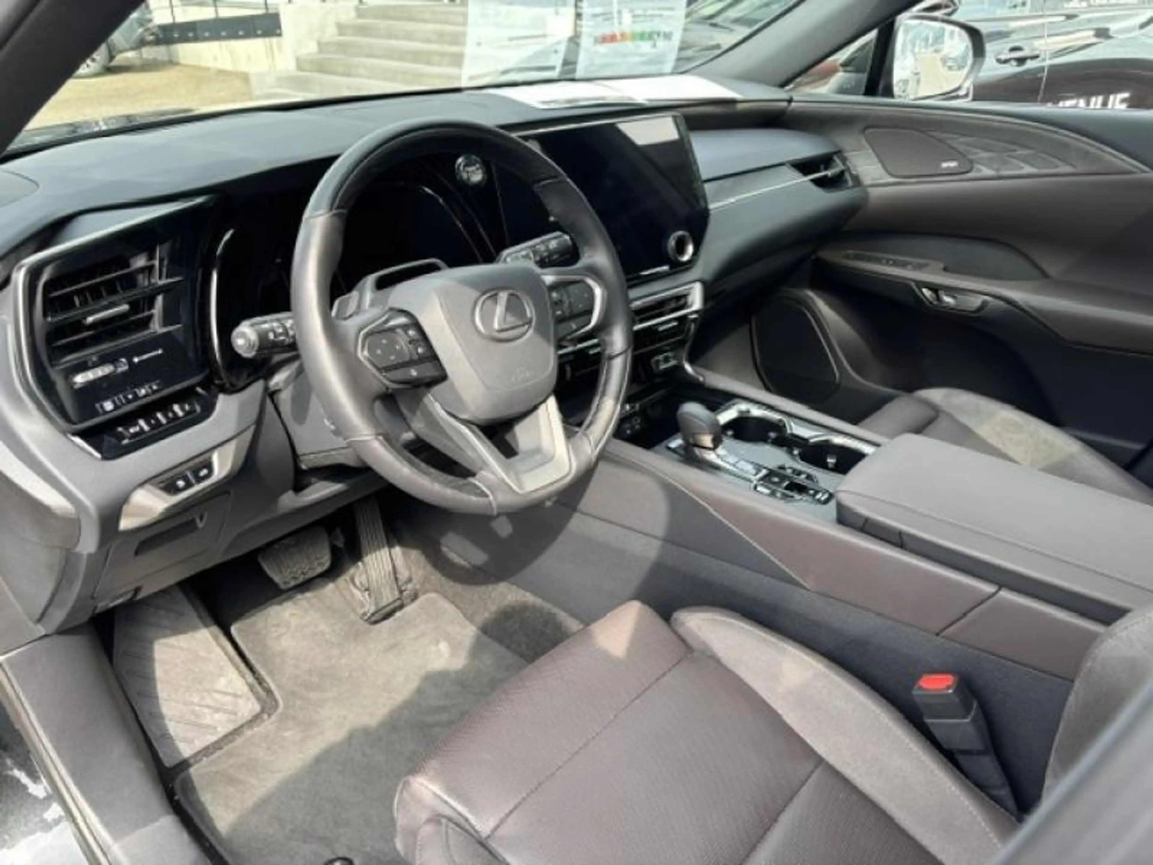 Lexus RX 450h 450h+ Privilege — photo 6