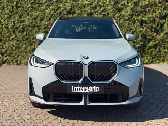 BMW X3 view 2