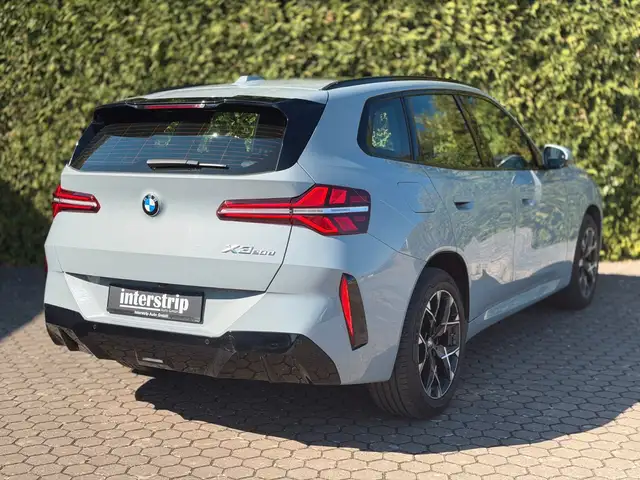 BMW X3 view 6