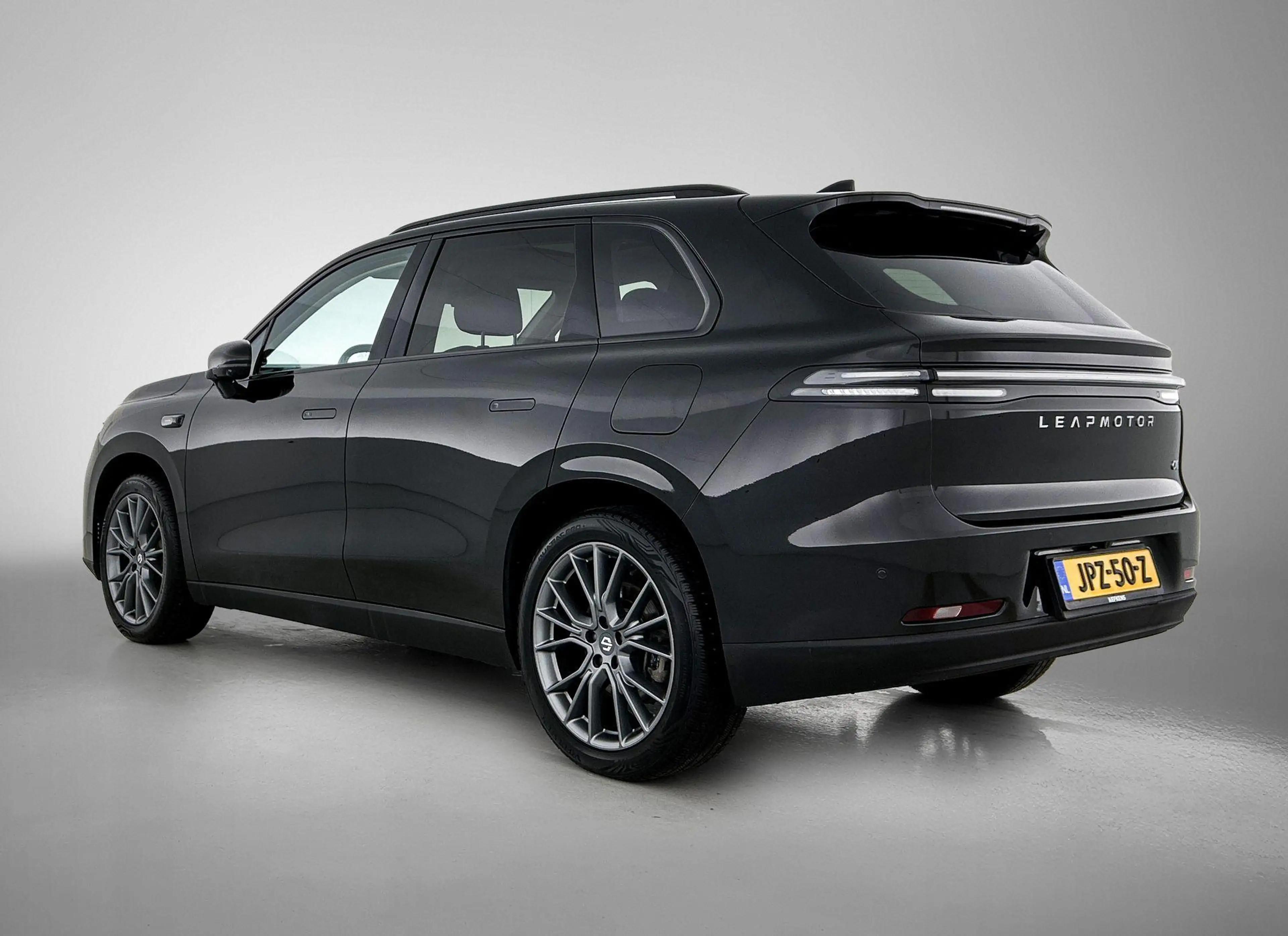 Leapmotor C10 218pk Design 69.9 kWh Automaat | Navigatie | Elekt — photo 6