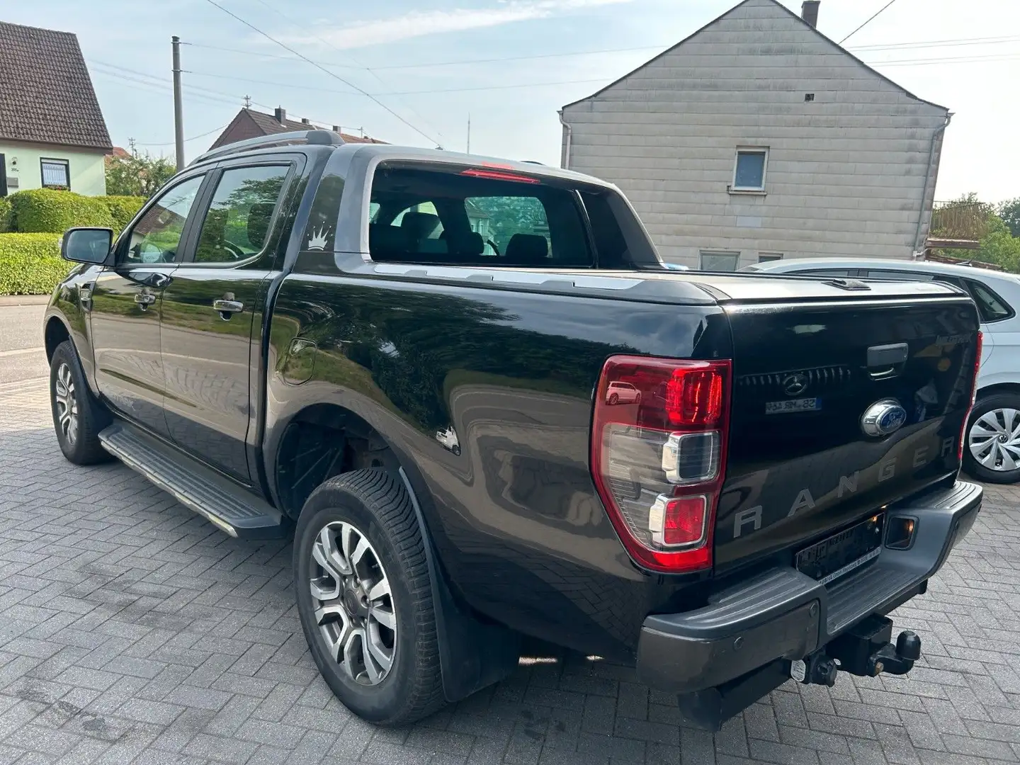 Ford Ranger Wildtrak Doppelkabine 4x4 Navi AHK Kamera Černá - 2