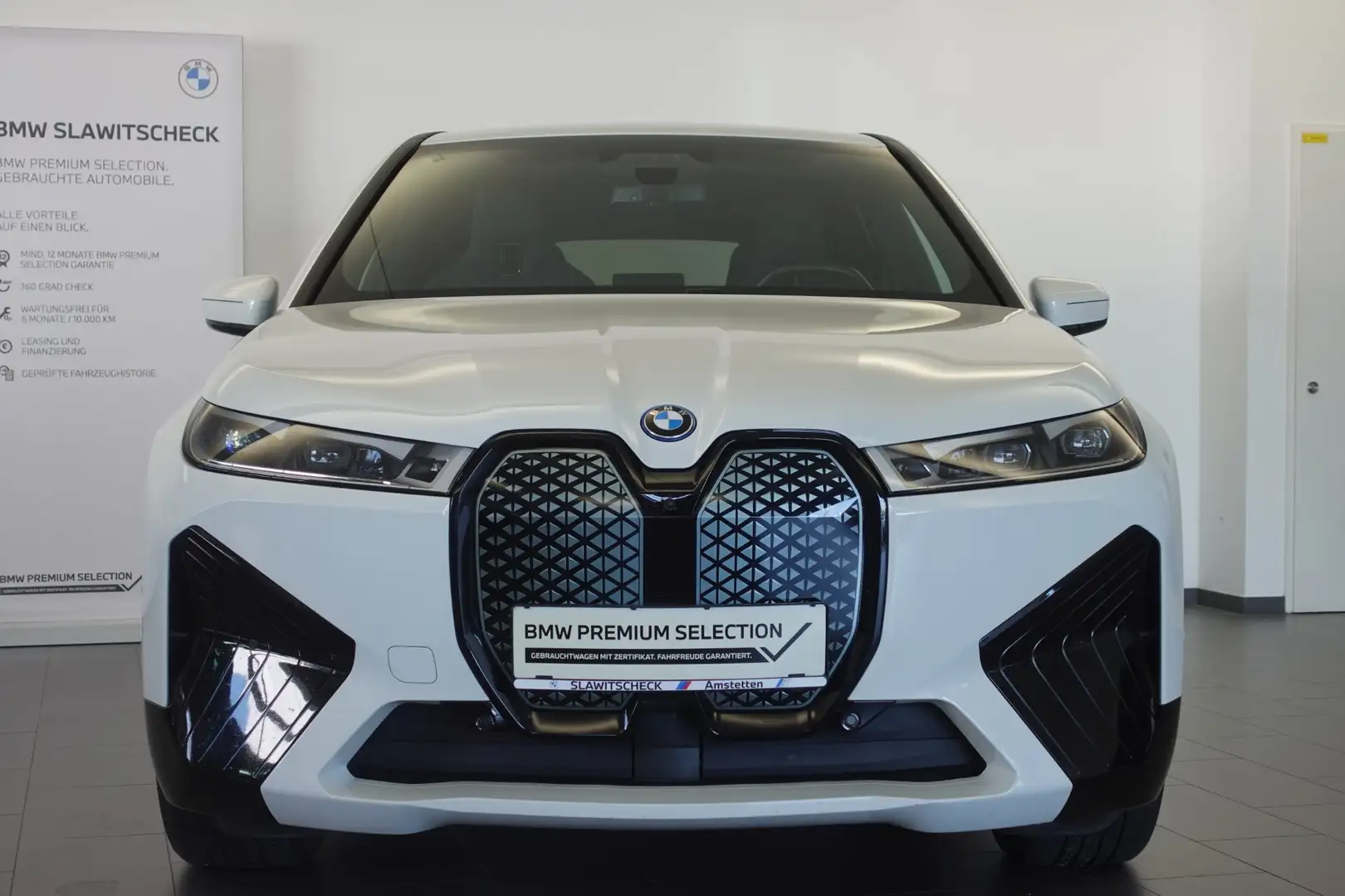 BMW iX xDrive40 I20 Weiß - 2