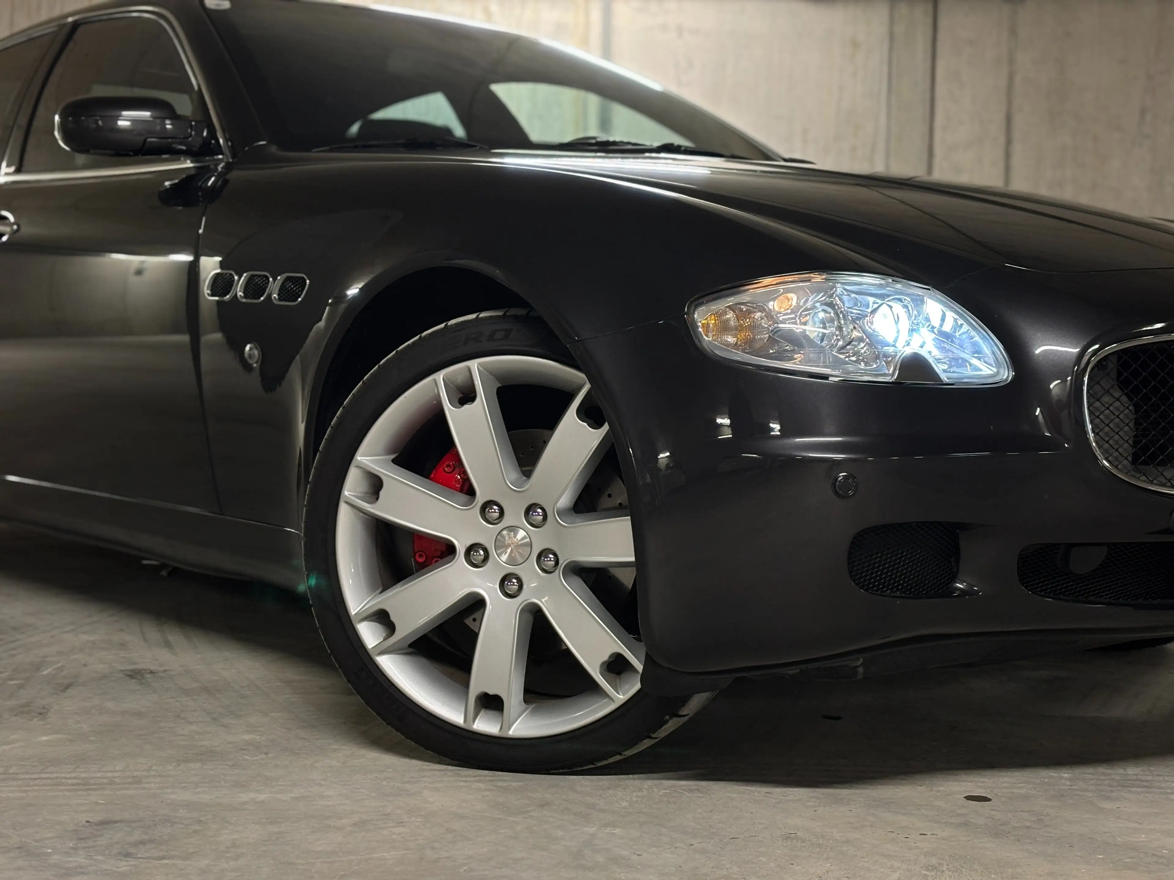 Maserati Quattroporte Basis — photo 2