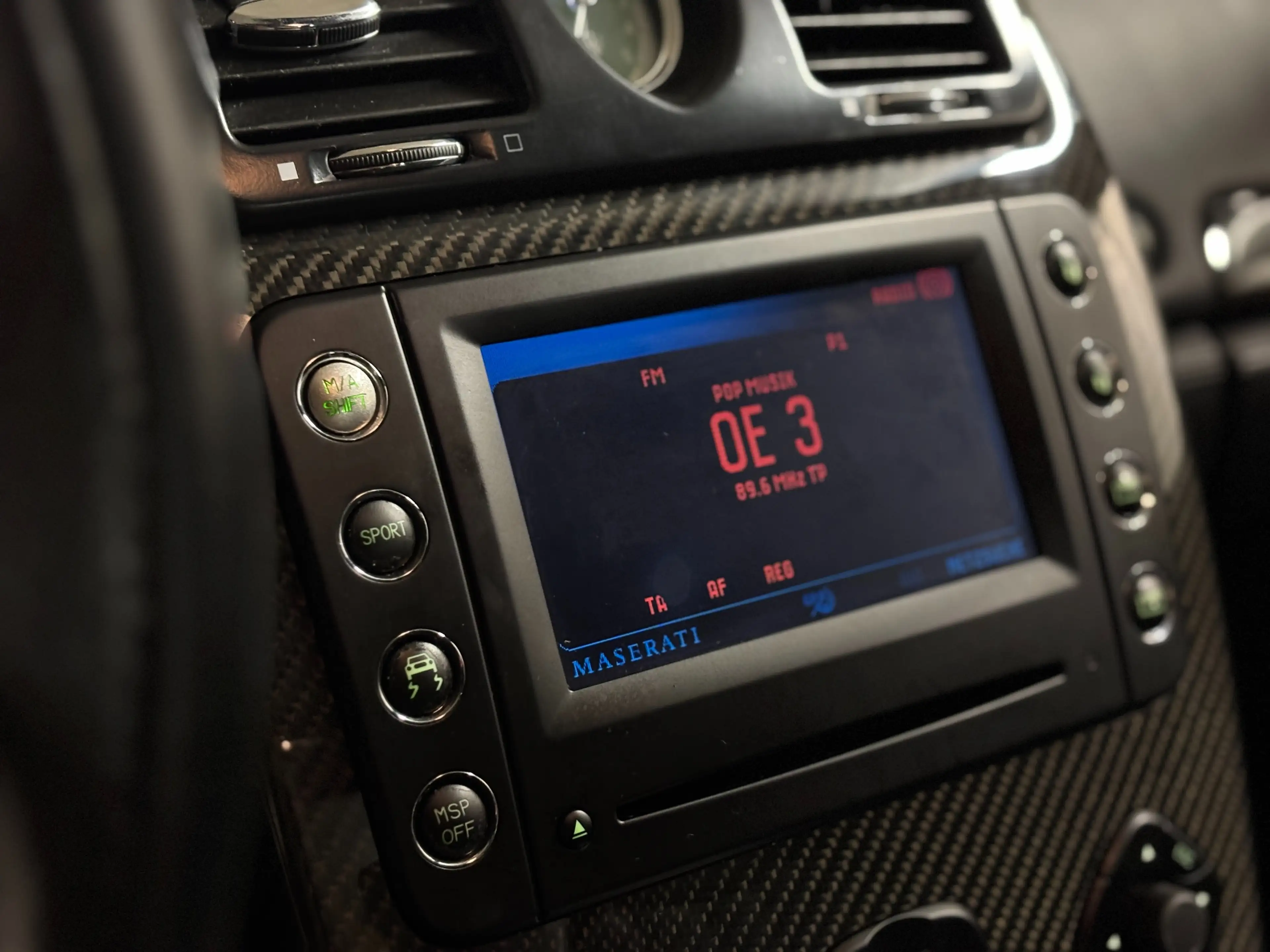 Maserati Quattroporte Basis — photo 11