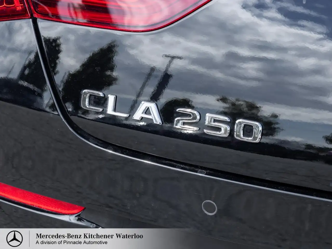 Mercedes-Benz CLA снимка Mercedes-Benz CLA