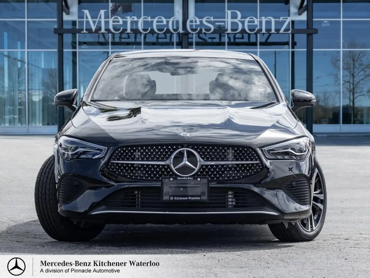 Mercedes-Benz CLA снимка Mercedes-Benz CLA