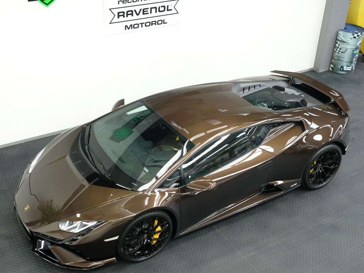 Second hand Lamborghini Huracan 