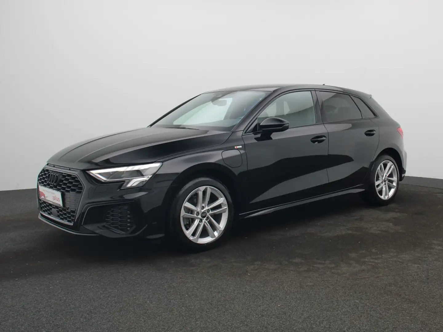 Audi A3 S-Line 40TFSIe S-tronic/ Navi+, LED Schwarz - 2