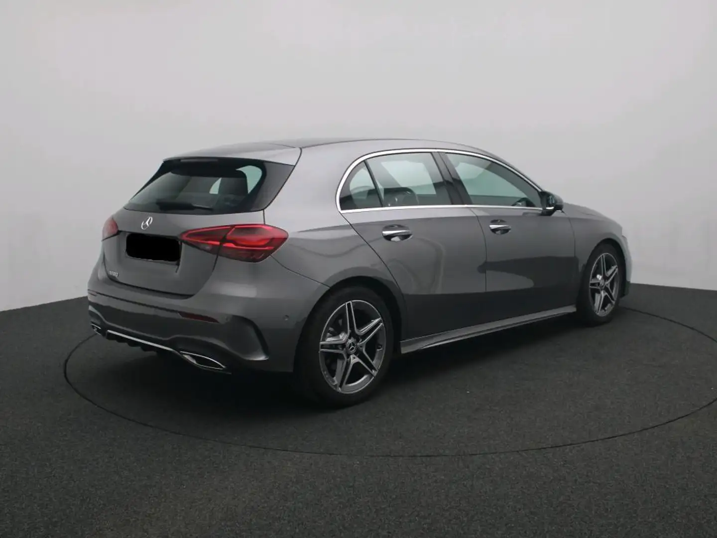 Mercedes-Benz A 180 Star Edition + AMG LINE + CARPLAY + LED + CAMERA + Grijs - 2