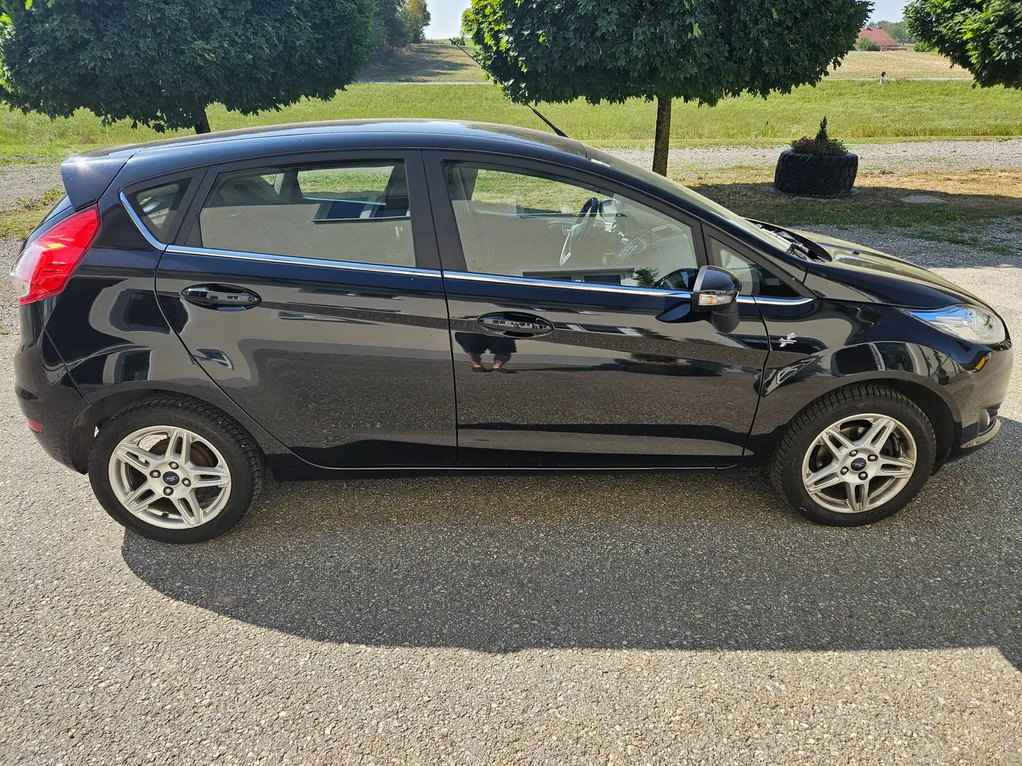 Ford Fiesta Fiesta Titanium 1,0 Titanium Schwarz - 2