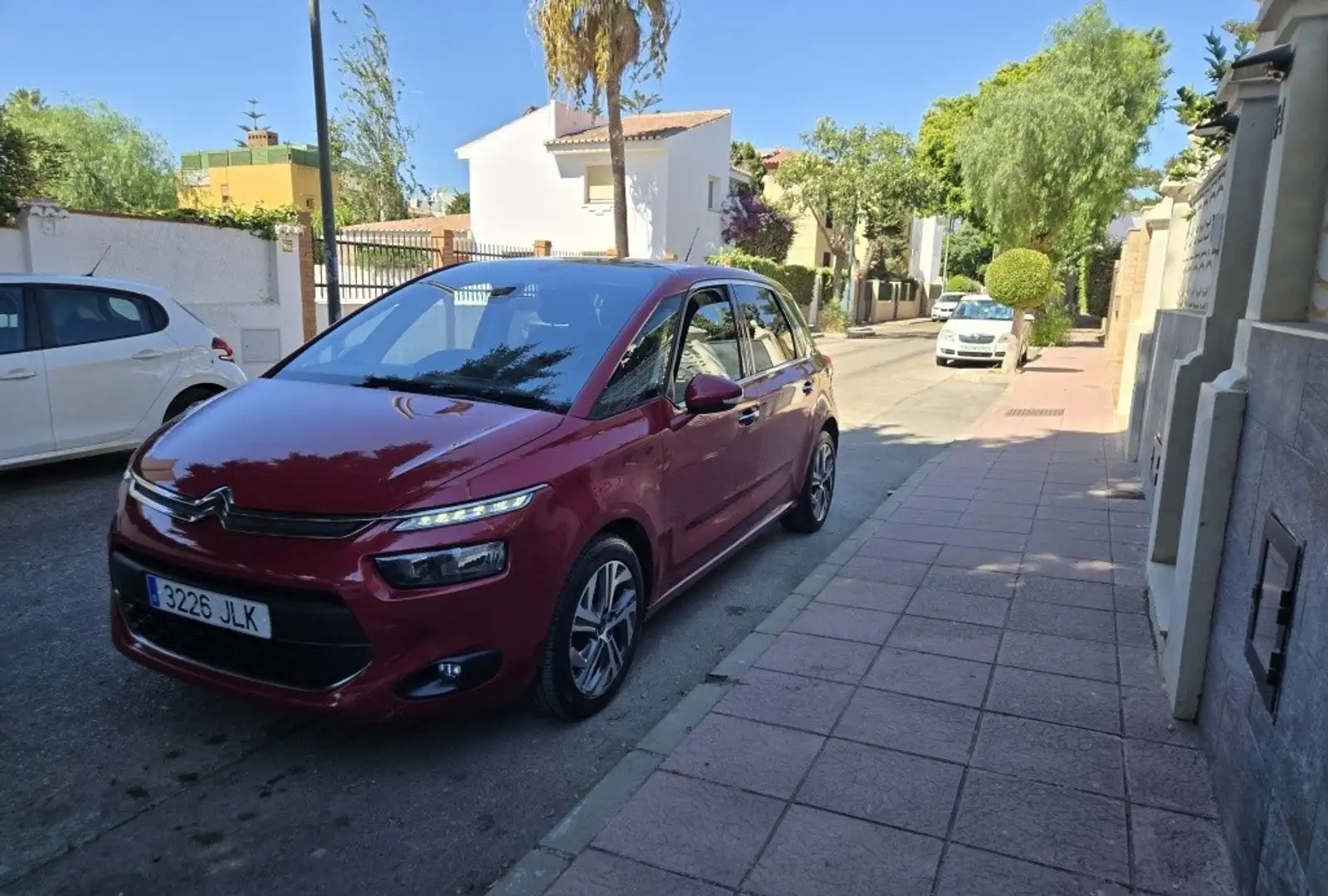 Citroen C4 G.Picasso 1.6e-HDi Intensive Plus 115 Burdeos - 2