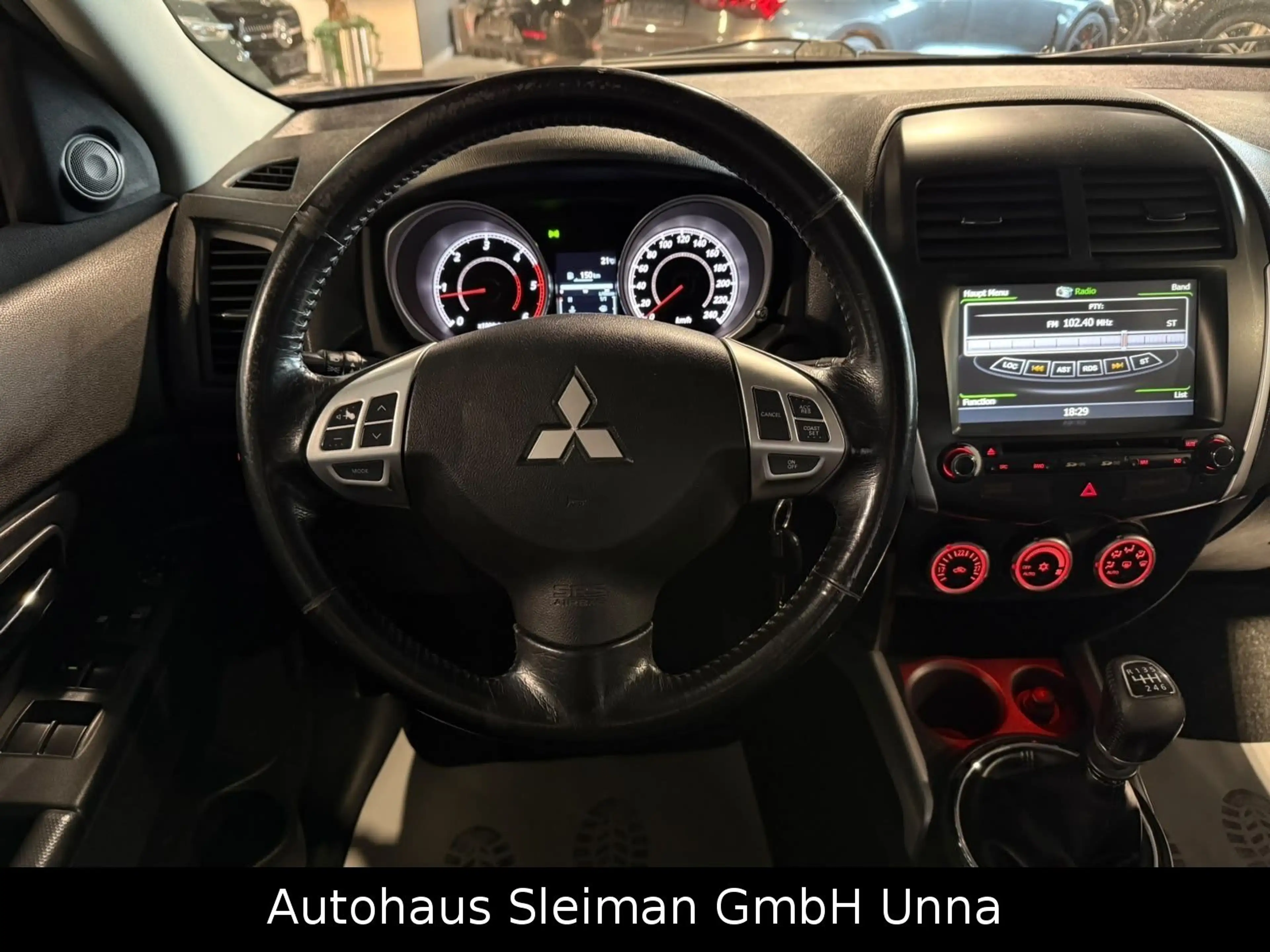 Mitsubishi ASX Intro Edition 2WD — photo 11