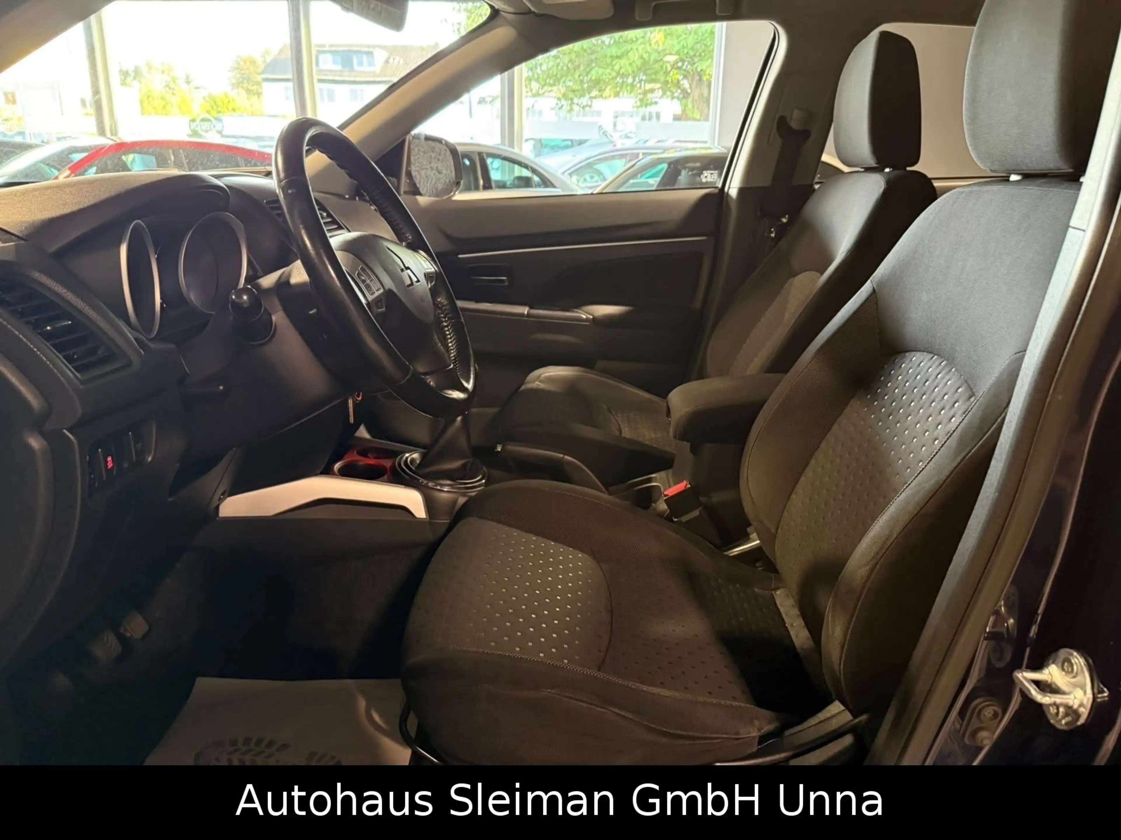 Mitsubishi ASX Intro Edition 2WD — photo 7