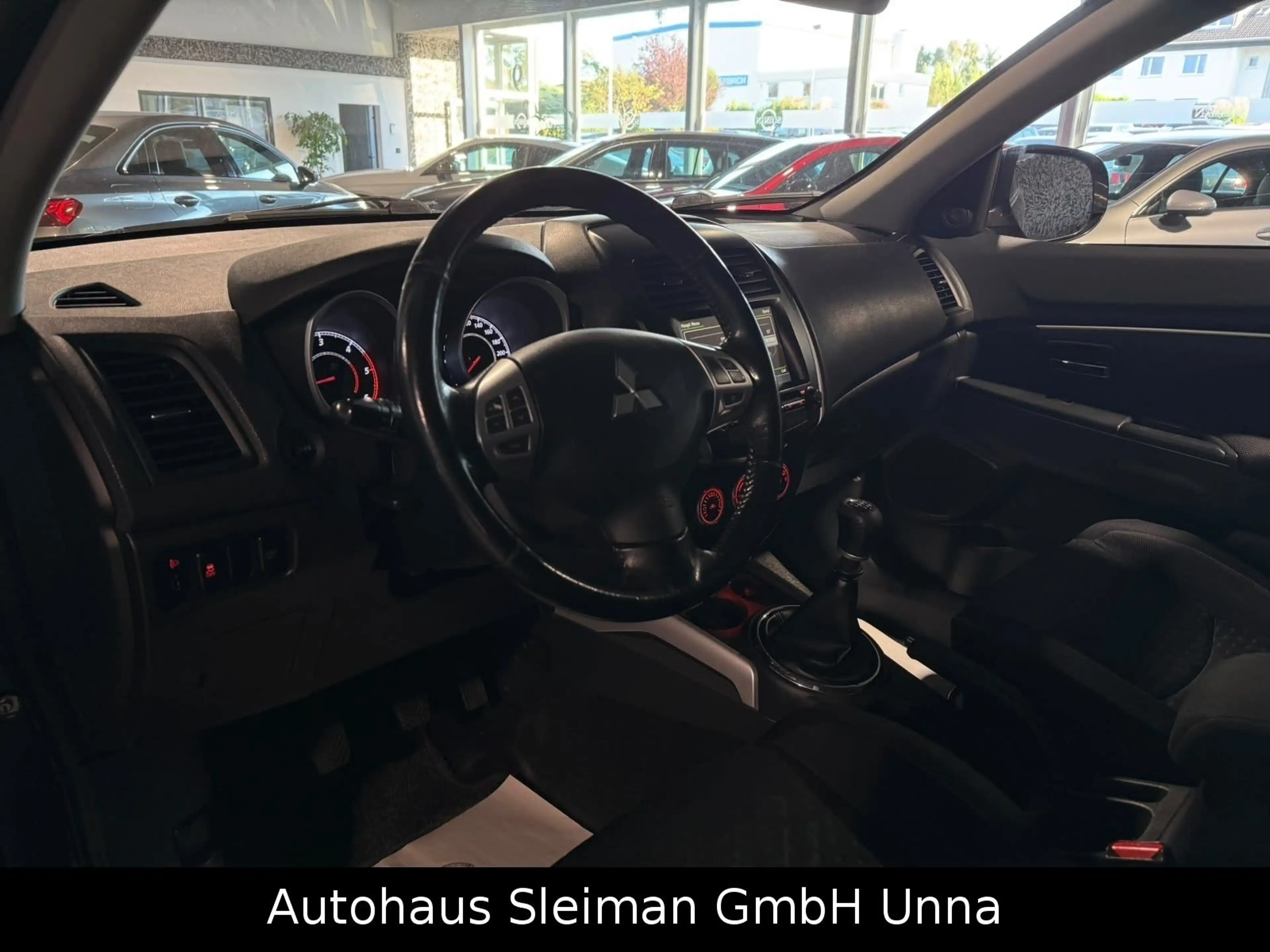 Mitsubishi ASX Intro Edition 2WD — photo 8