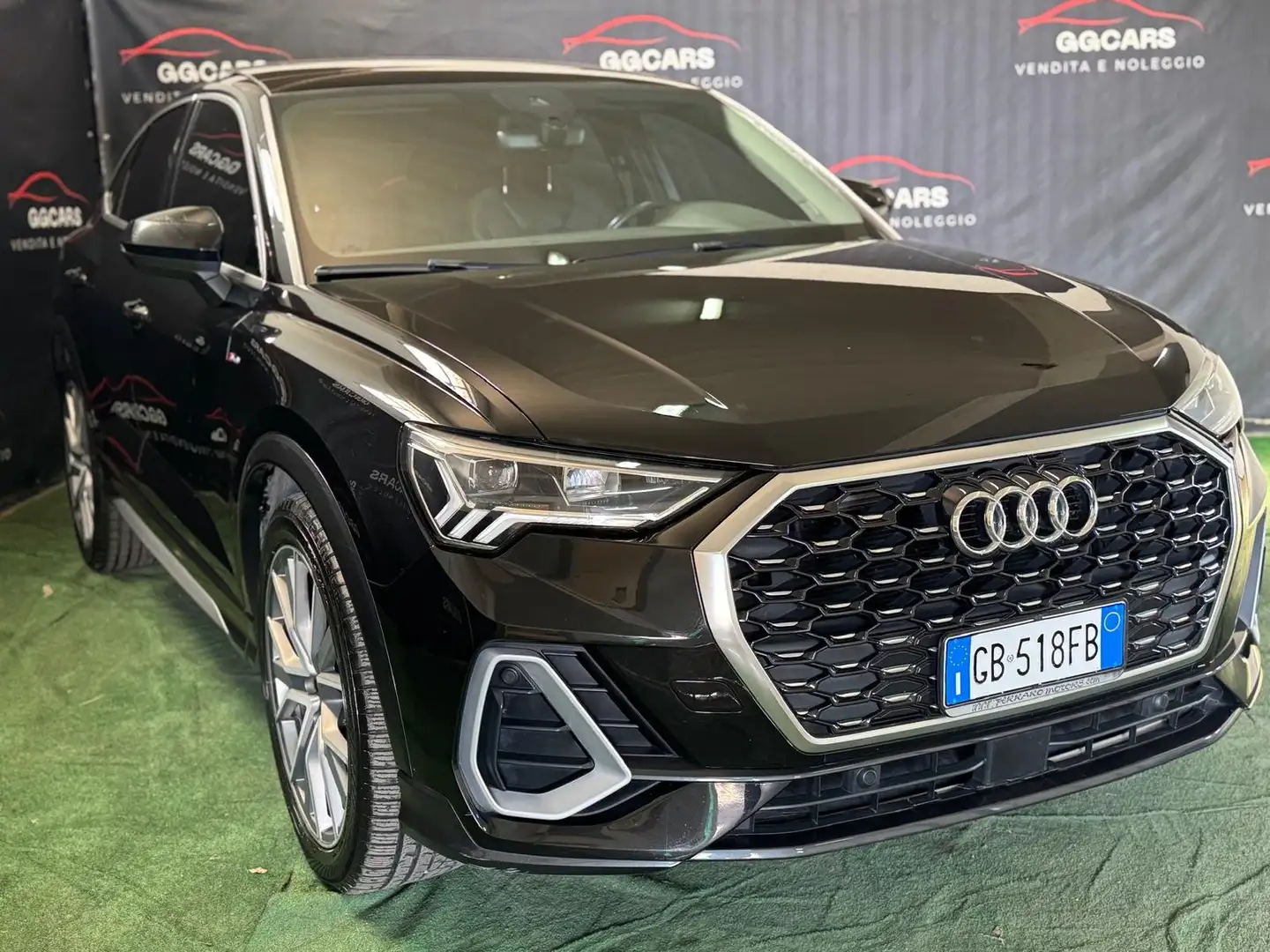 Audi Q3 Nero - 1