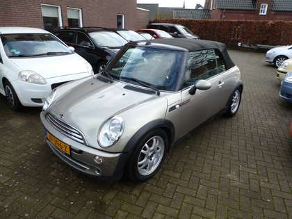 MINI Cooper Cabrio 1.6 Cabrio SideWalk Airco Pdc Leer Nw Apk!