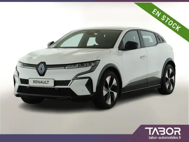 Renault Megane E-Tech EV40 boost Equilibre Cam