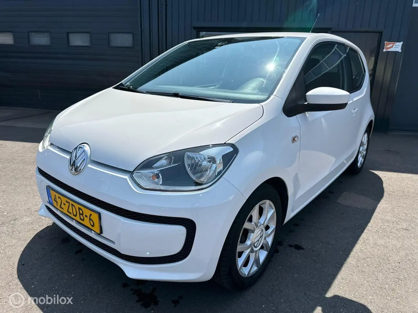Volkswagen up! 1.0 high up! BlueMotion voljaar apk Blanc - 2