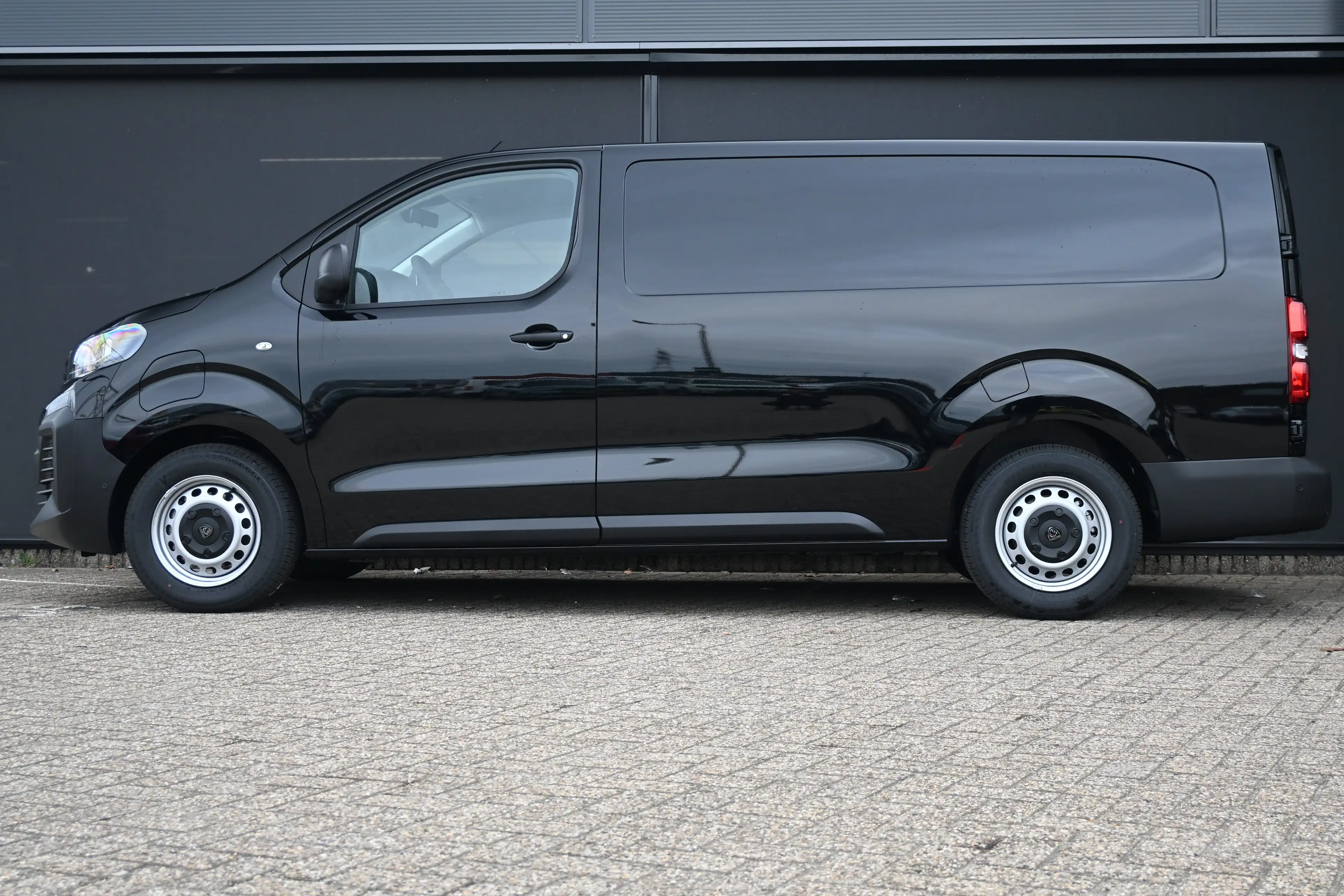 Peugeot e-Expert EV L3 75kWh 3 Fase DEMO-DEAL! | Betimmering | Navi — photo 3