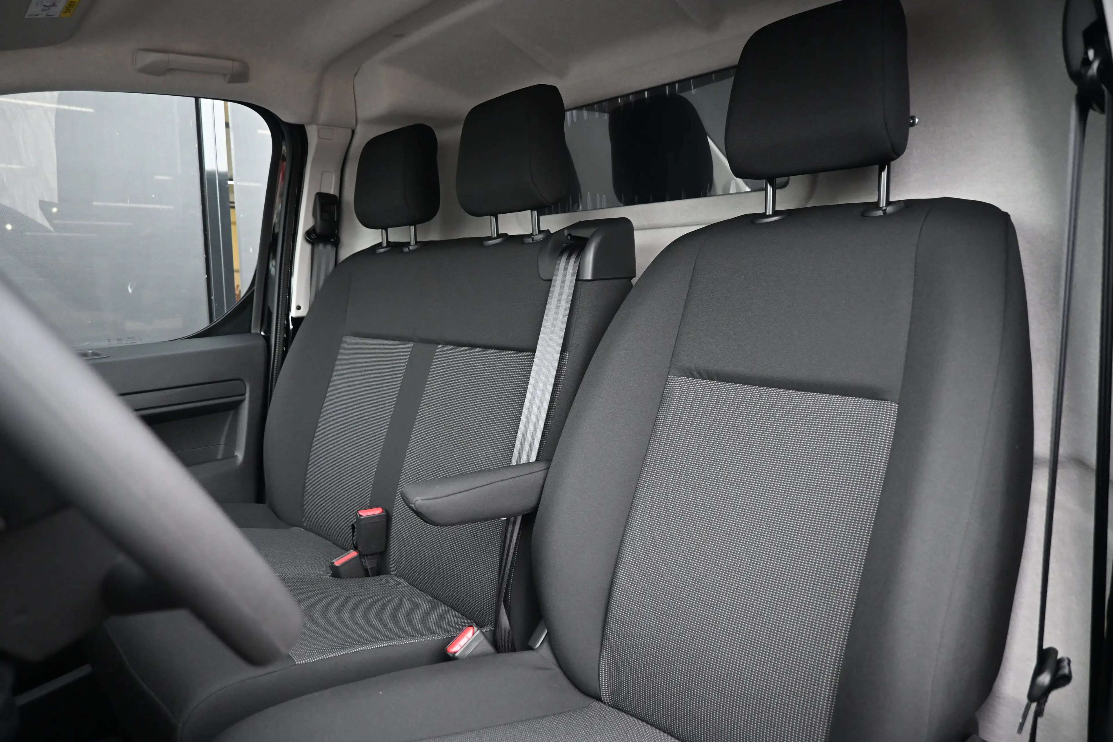 Peugeot e-Expert EV L3 75kWh 3 Fase DEMO-DEAL! | Betimmering | Navi — photo 8