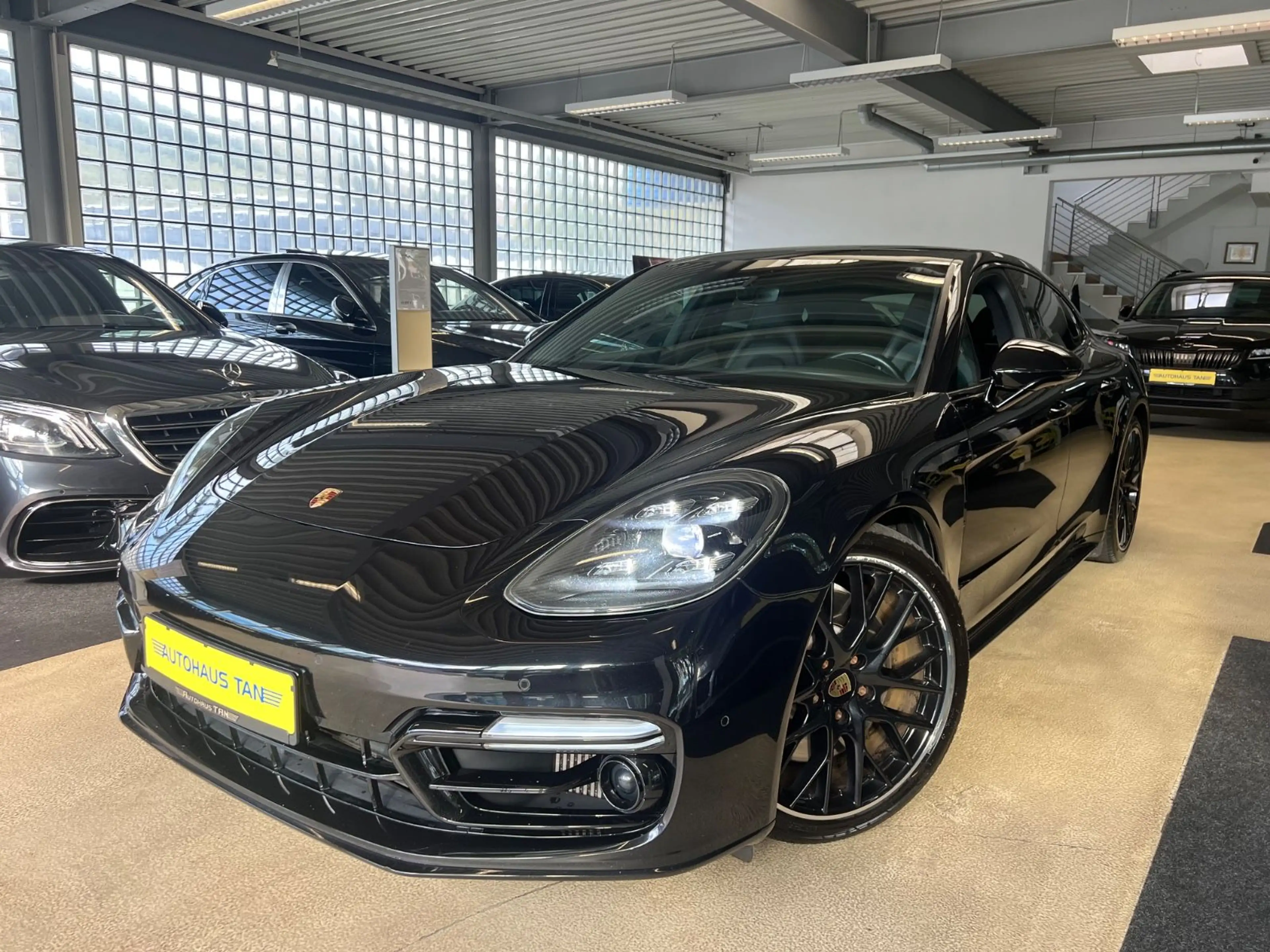 Porsche Panamera GTS