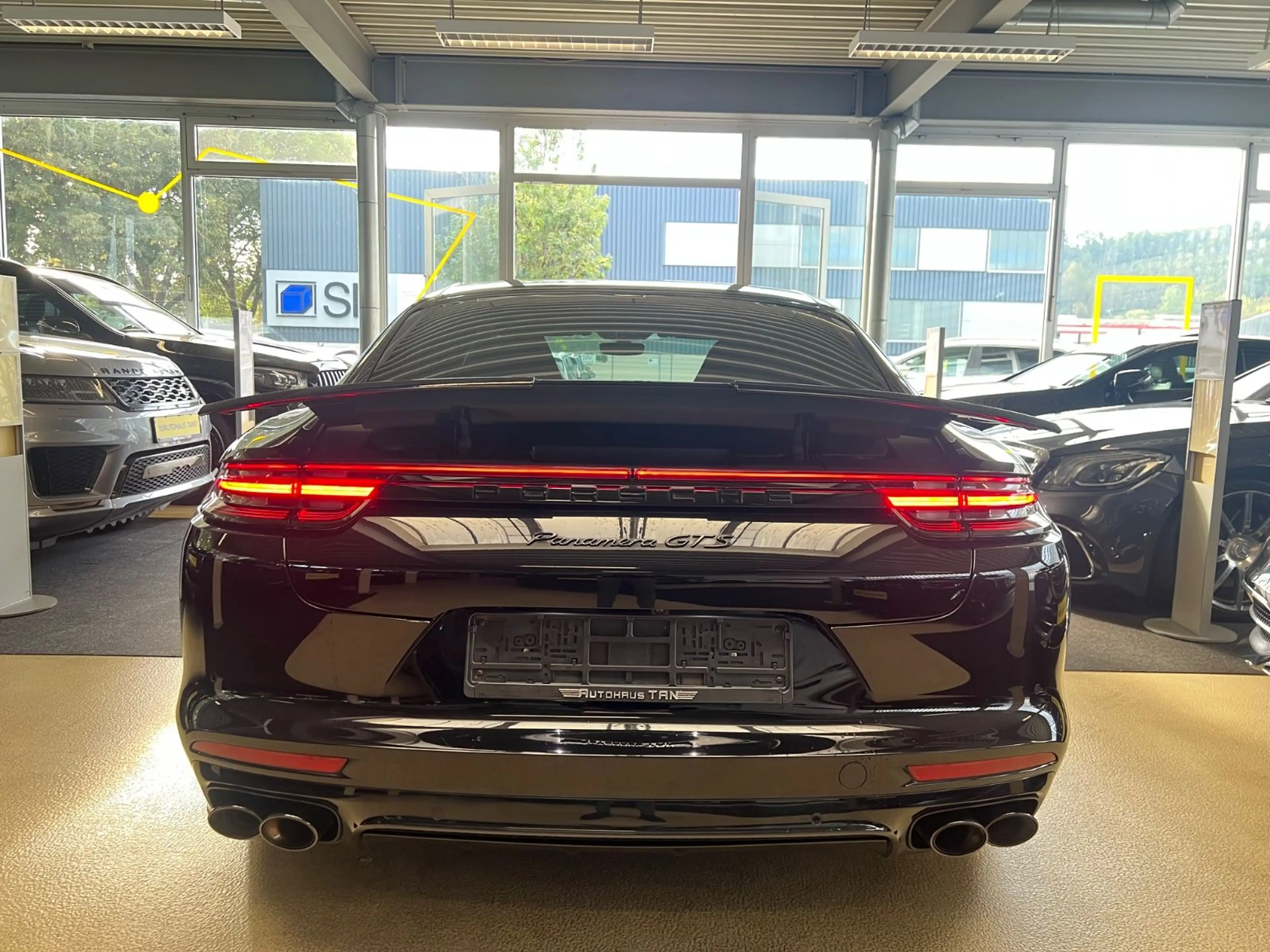Porsche Panamera GTS — photo 6