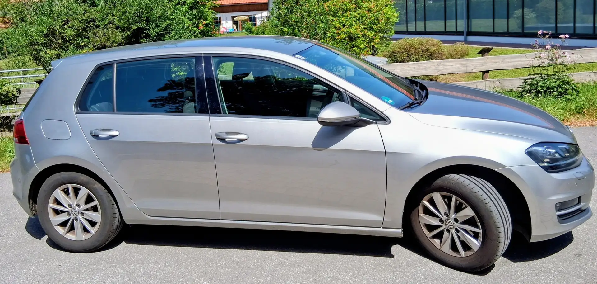 Volkswagen Golf Golf Comfortline 1,2 TSI Comfortline Gold - 2