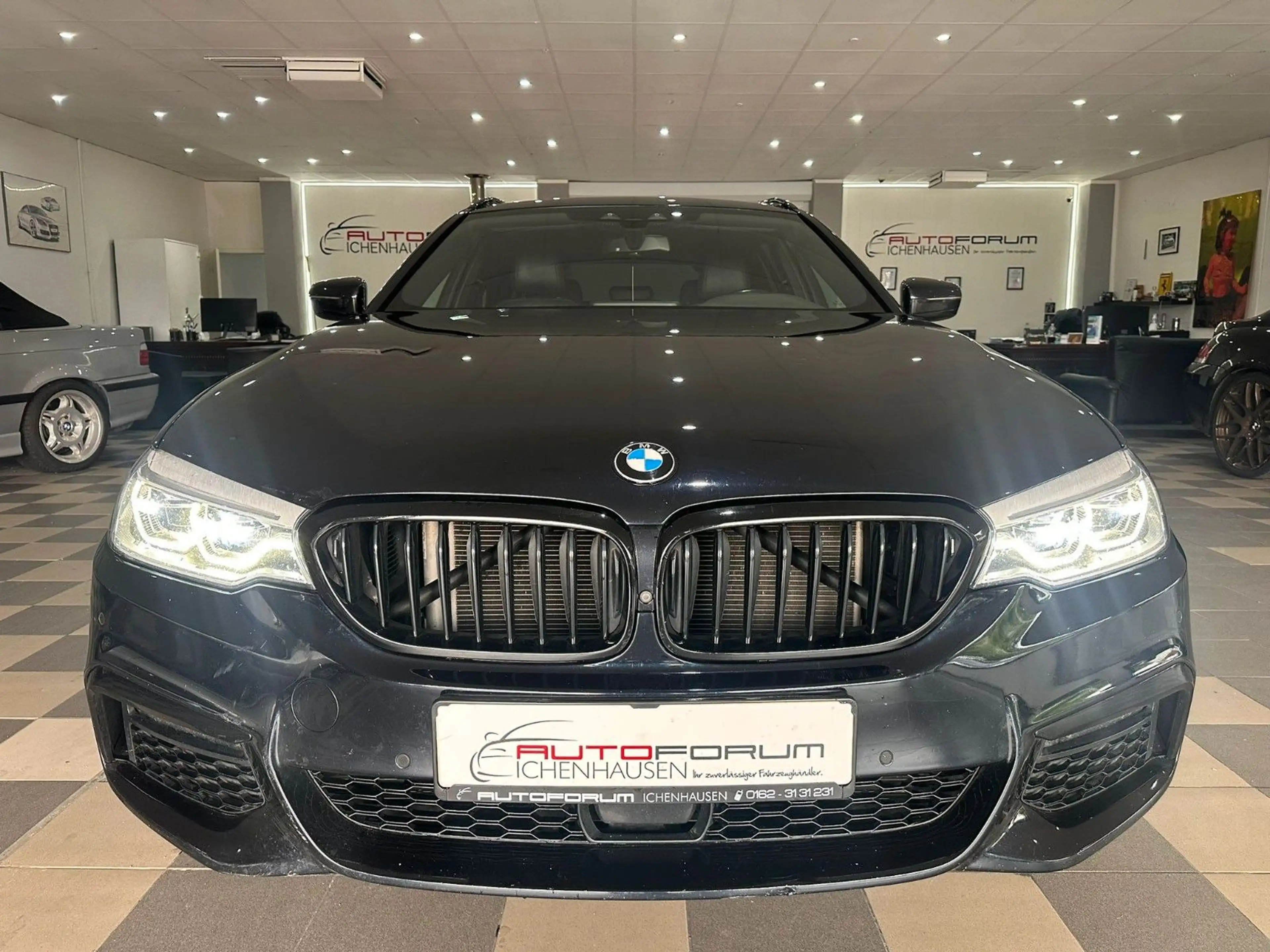 BMW 540 d xDrive M Sport — photo 9