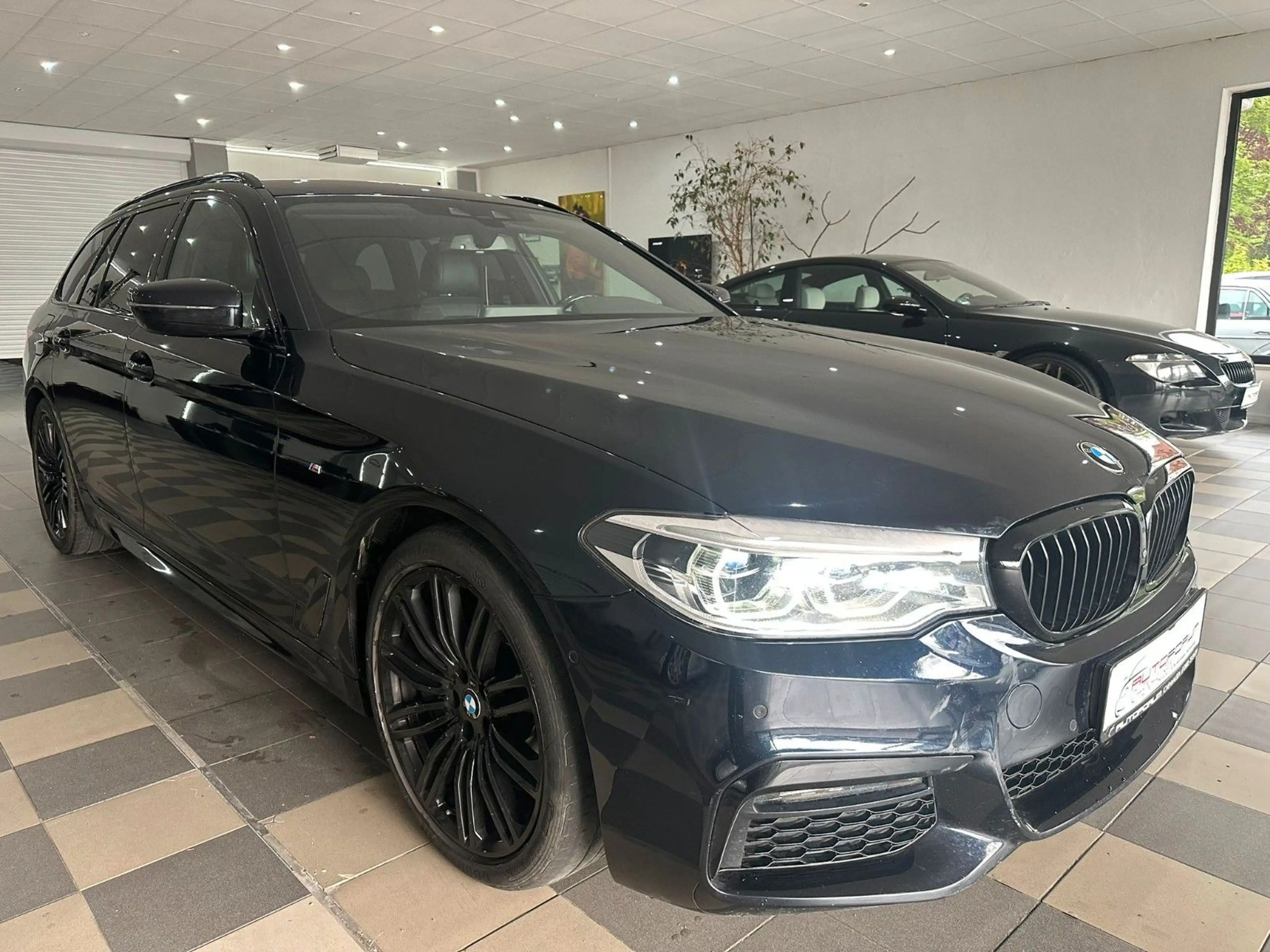 BMW 540 d xDrive M Sport — photo 8