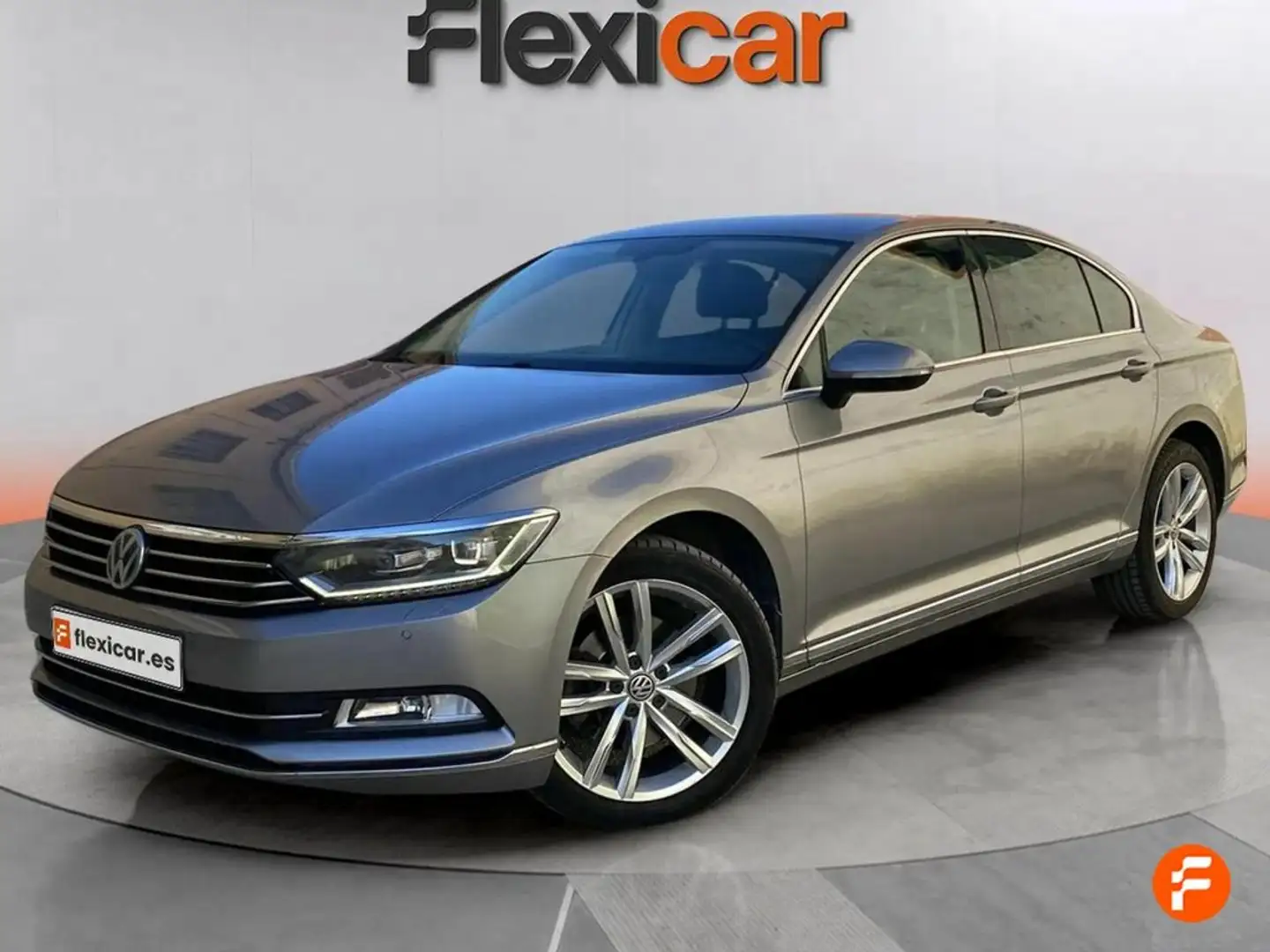 Volkswagen Passat Advance 2.0 TDI 110kW (150CV) DSG Gri - 2