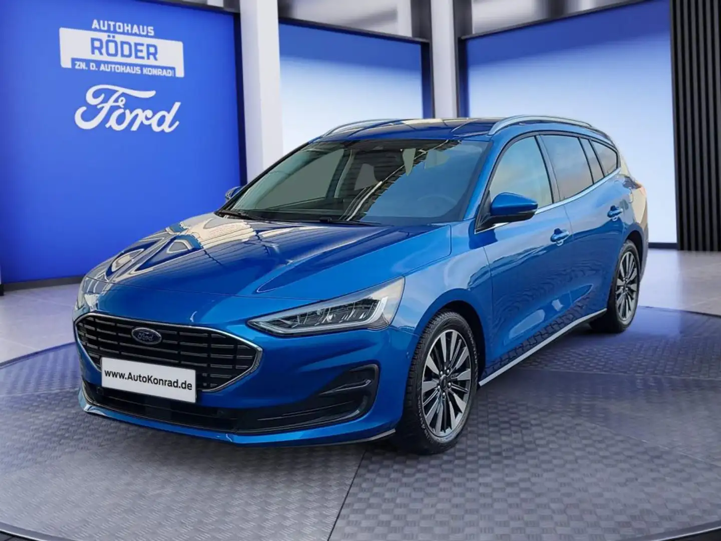 Ford Focus Turnier 1.5 EcoBlue Start-Stopp-System Aut. TITANI Bleu - 1