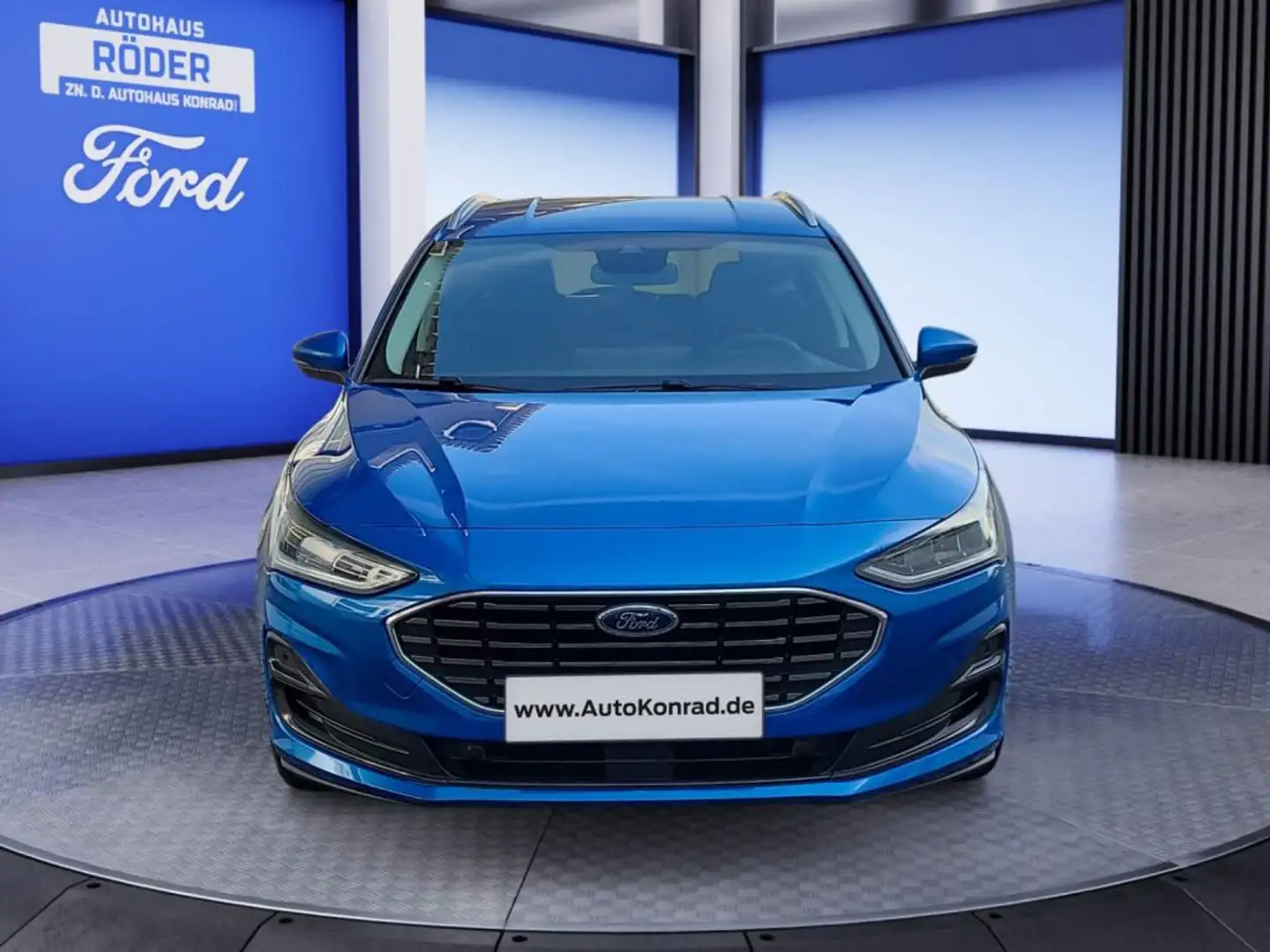 Ford Focus Turnier 1.5 EcoBlue Start-Stopp-System Aut. TITANI Blau - 2