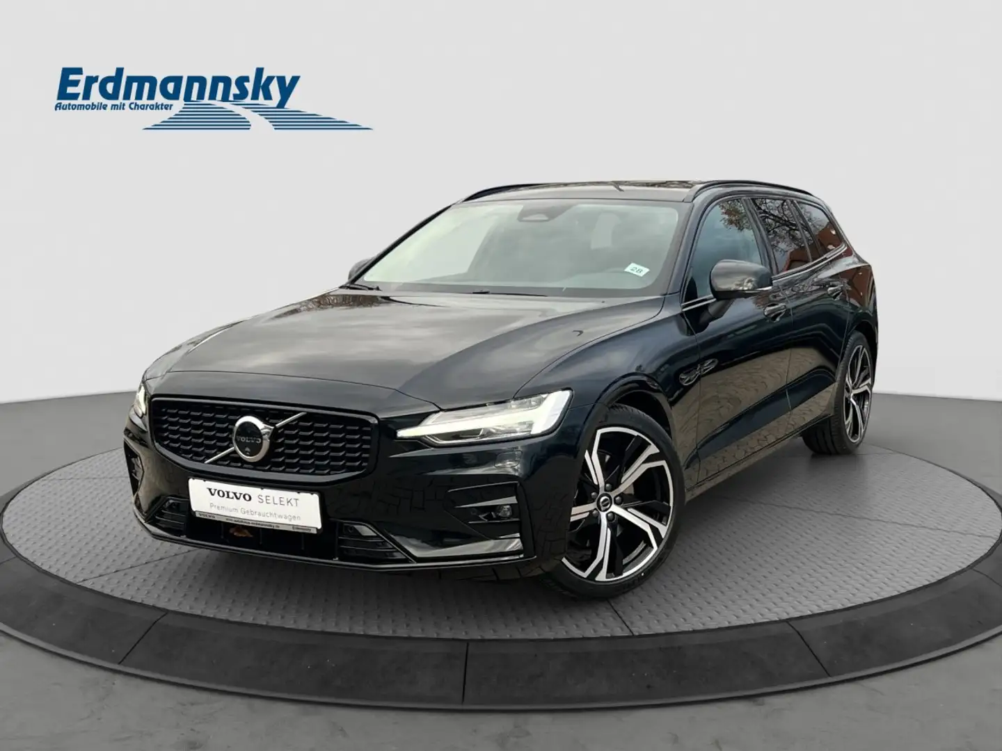 Volvo V60 B4 Plus Dark/Navi/LED/Pano/360K/BLIS/19Zoll Klima Černá - 1