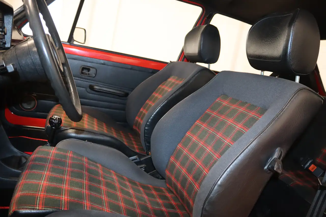 Volkswagen Golf 1 GTI Gepflegter Zustand Original, foto 9