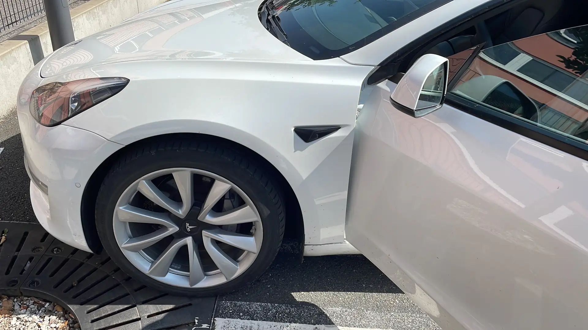 Tesla Model 3 Long Range AWD 75kWh Weiß - 2