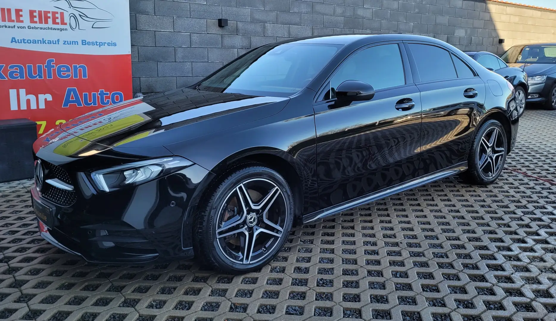 Mercedes-Benz A 250 A 250 e Lim.*AMG*LED*TEMPOMAT*SHZ*Night*SHZ*PDC* Noir - 1