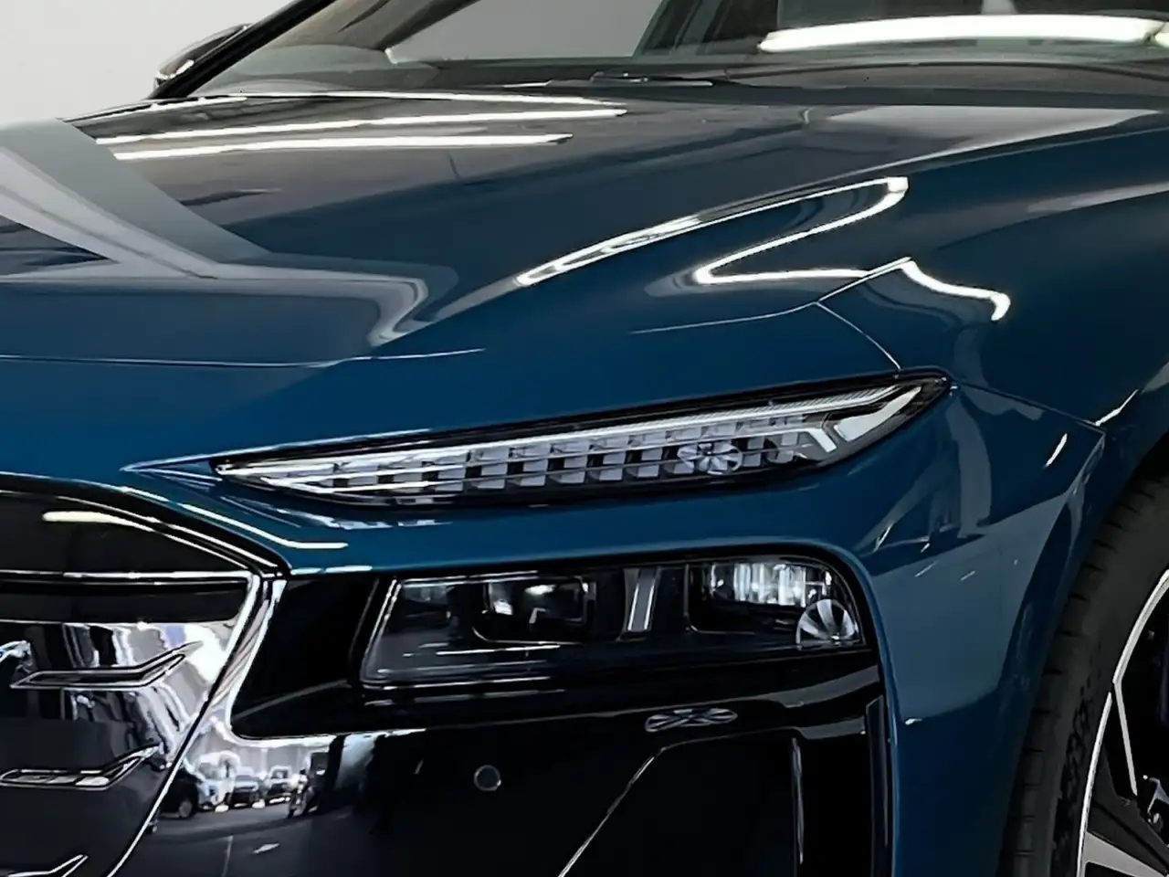 Audi A6 e-tron perf. S line bus. S line Ext. In 7