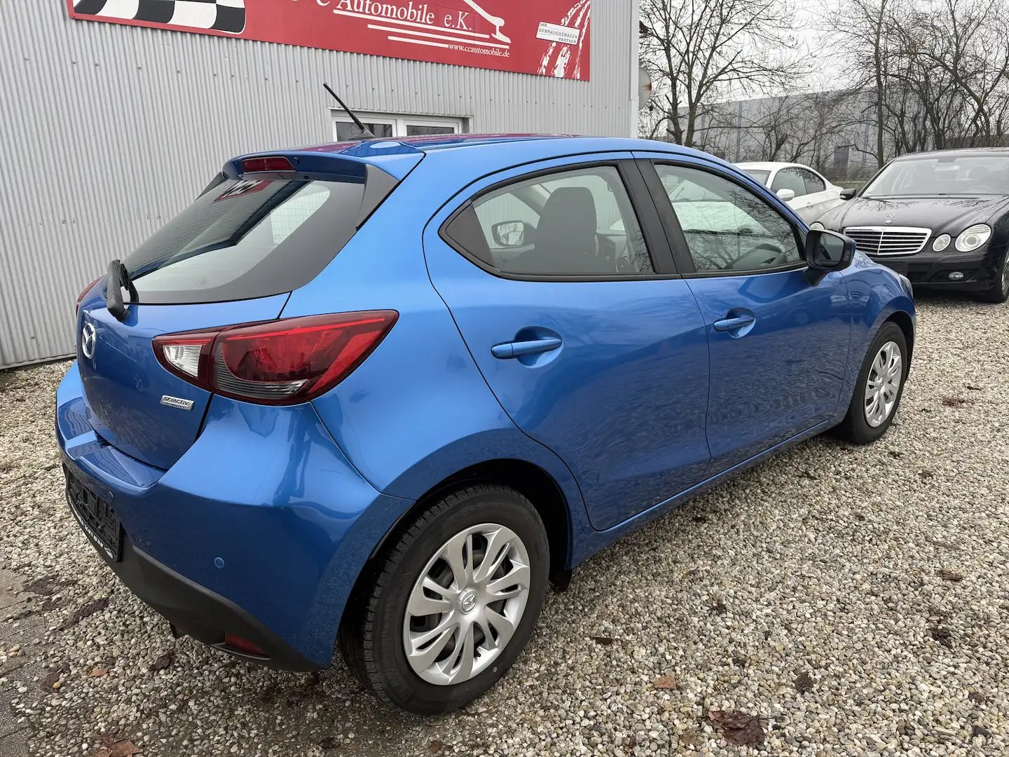 Mazda 2 Center-Line 1.5i Keyless 1.Hand PDC Euro6 SHZ Blau - 2