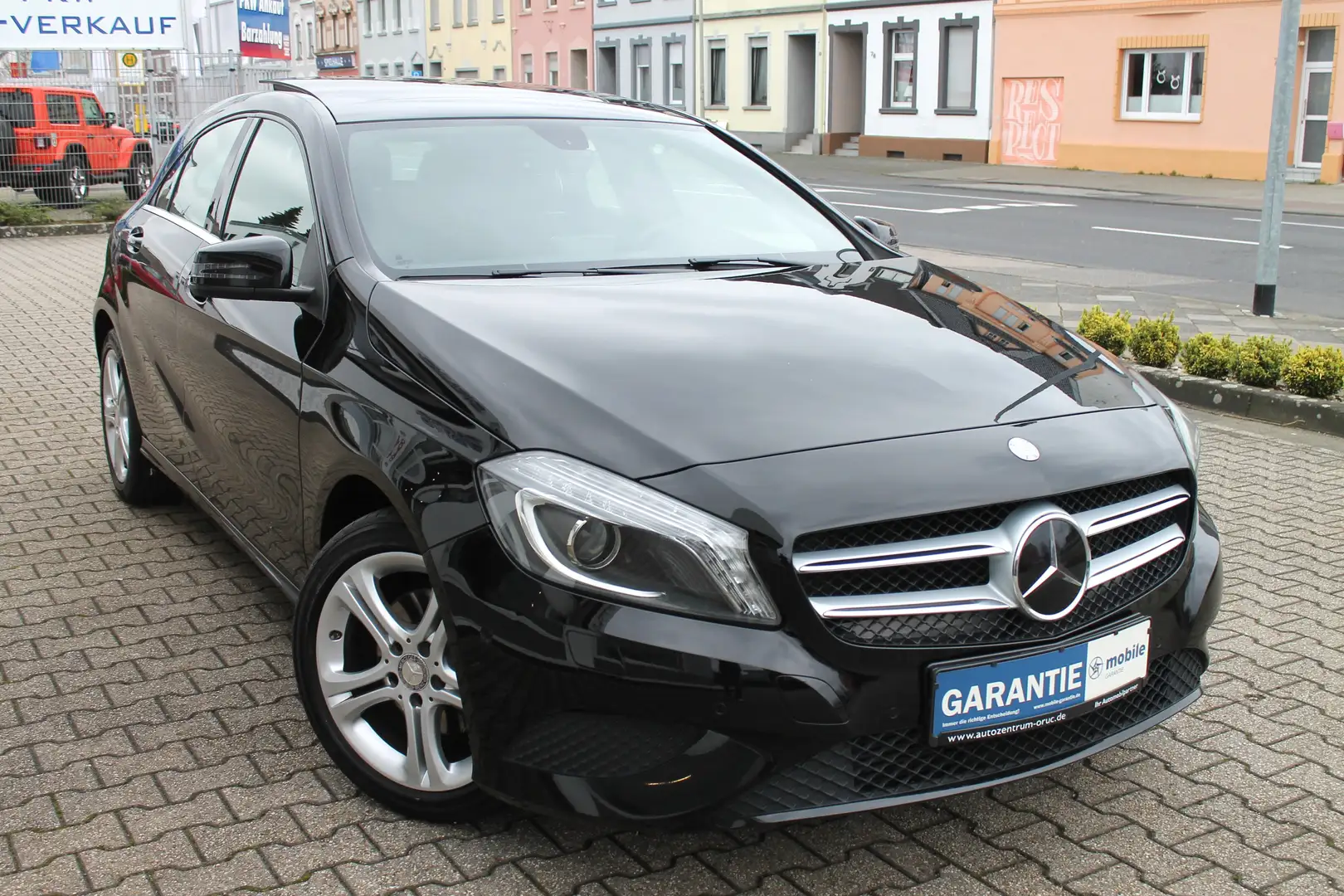 Mercedes-Benz A 180 Urban *Pano*Xenon* Schwarz - 2