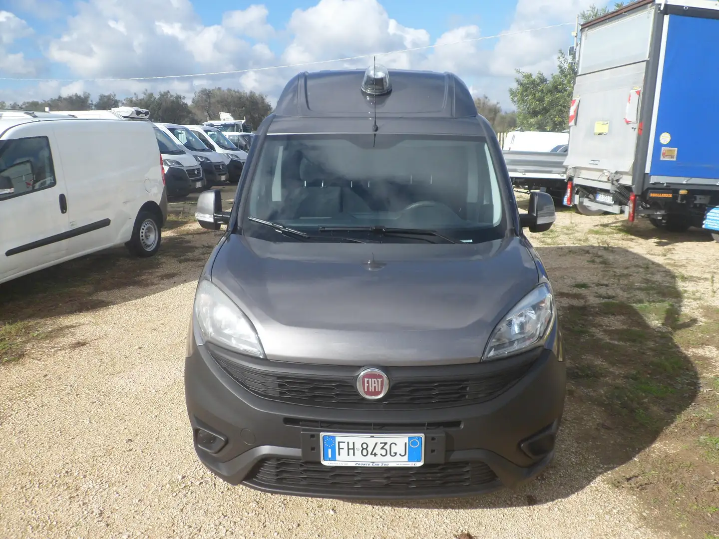 Fiat Doblo furgone maxi xl trasporto animali vivi Gris - 2