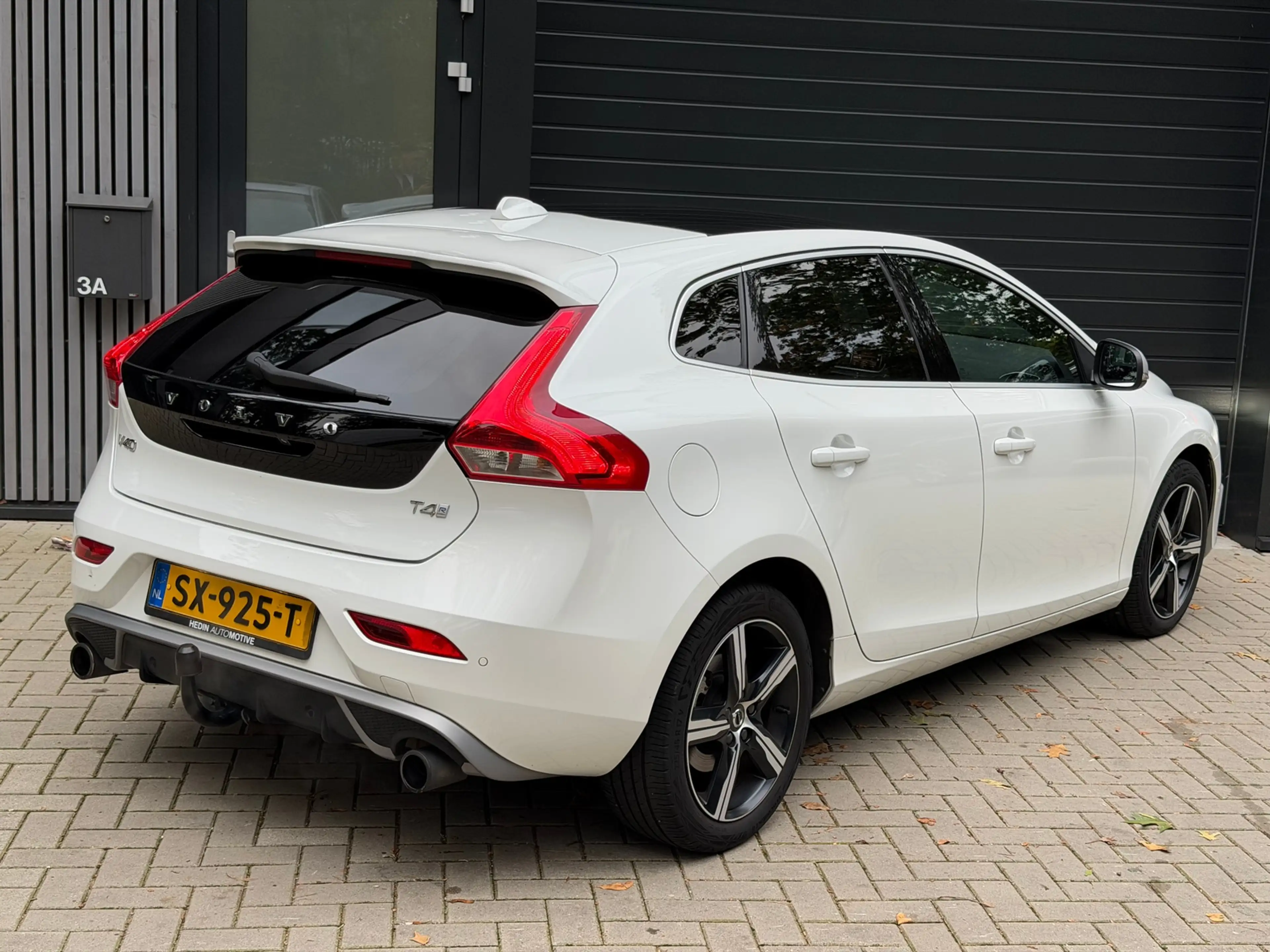 Volvo V40 2.0 T4 Business Sport — photo 9