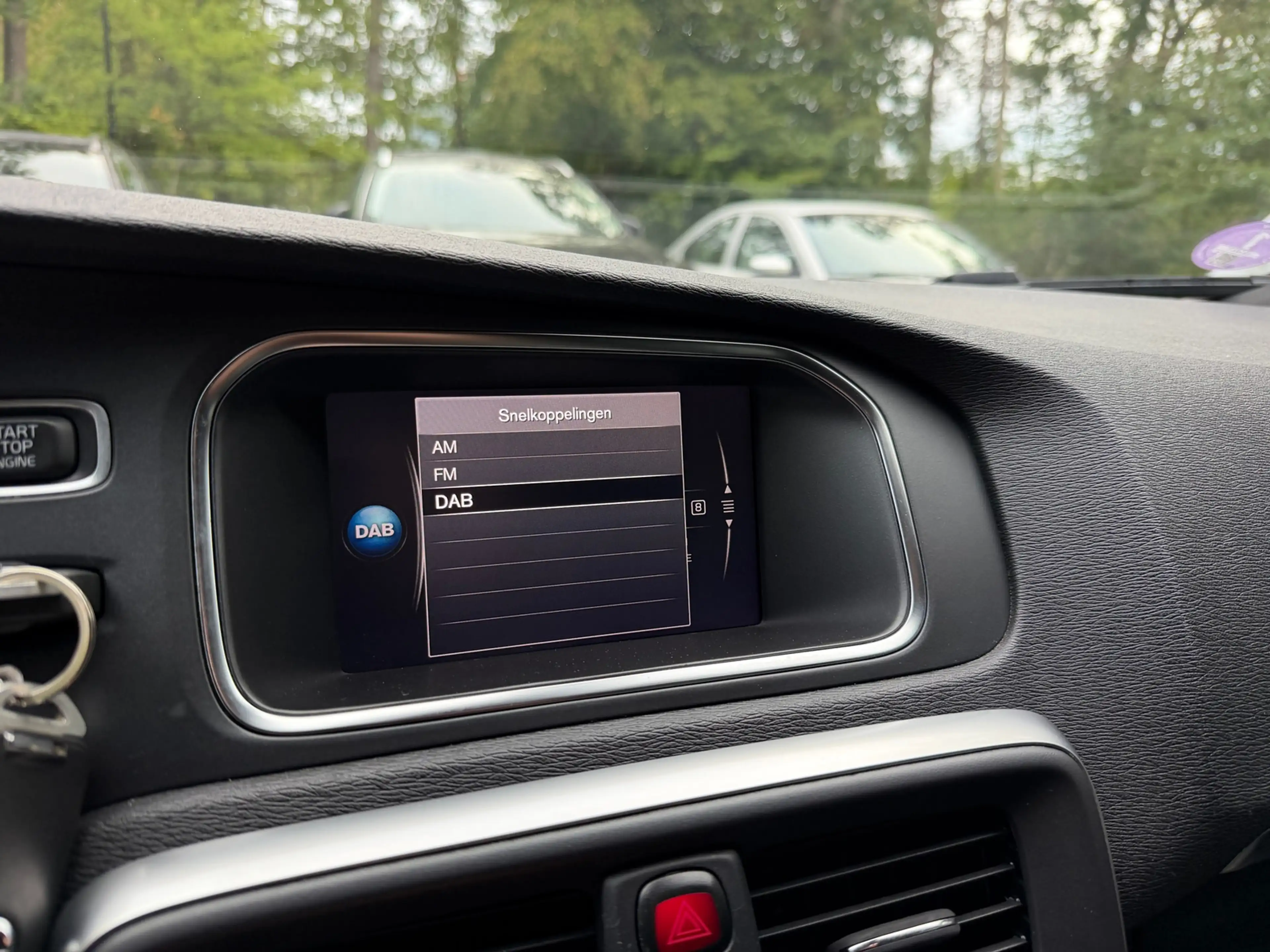 Volvo V40 2.0 T4 Business Sport — photo 16