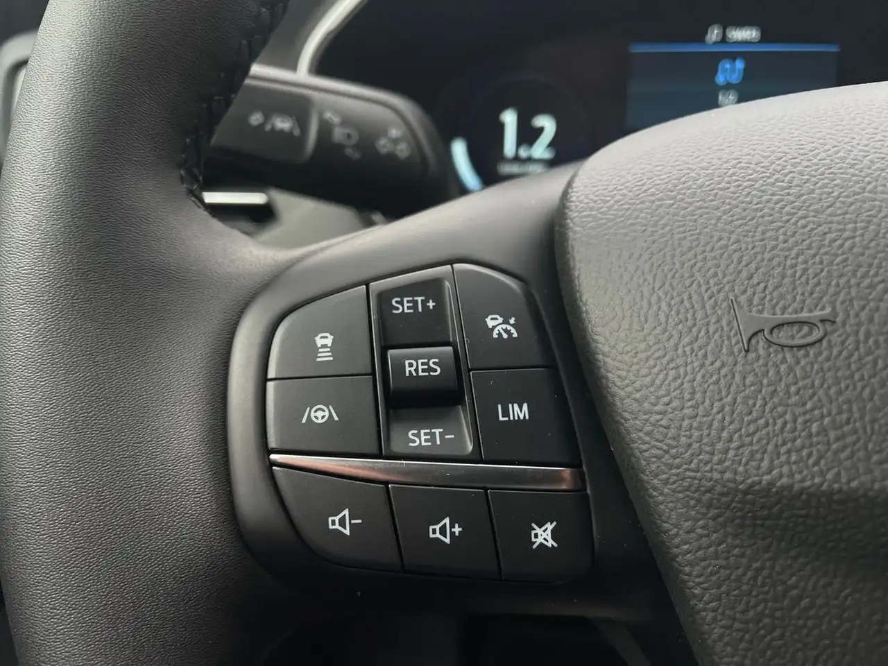 Ford Focus 1,0 EcoBoost Turnier 15