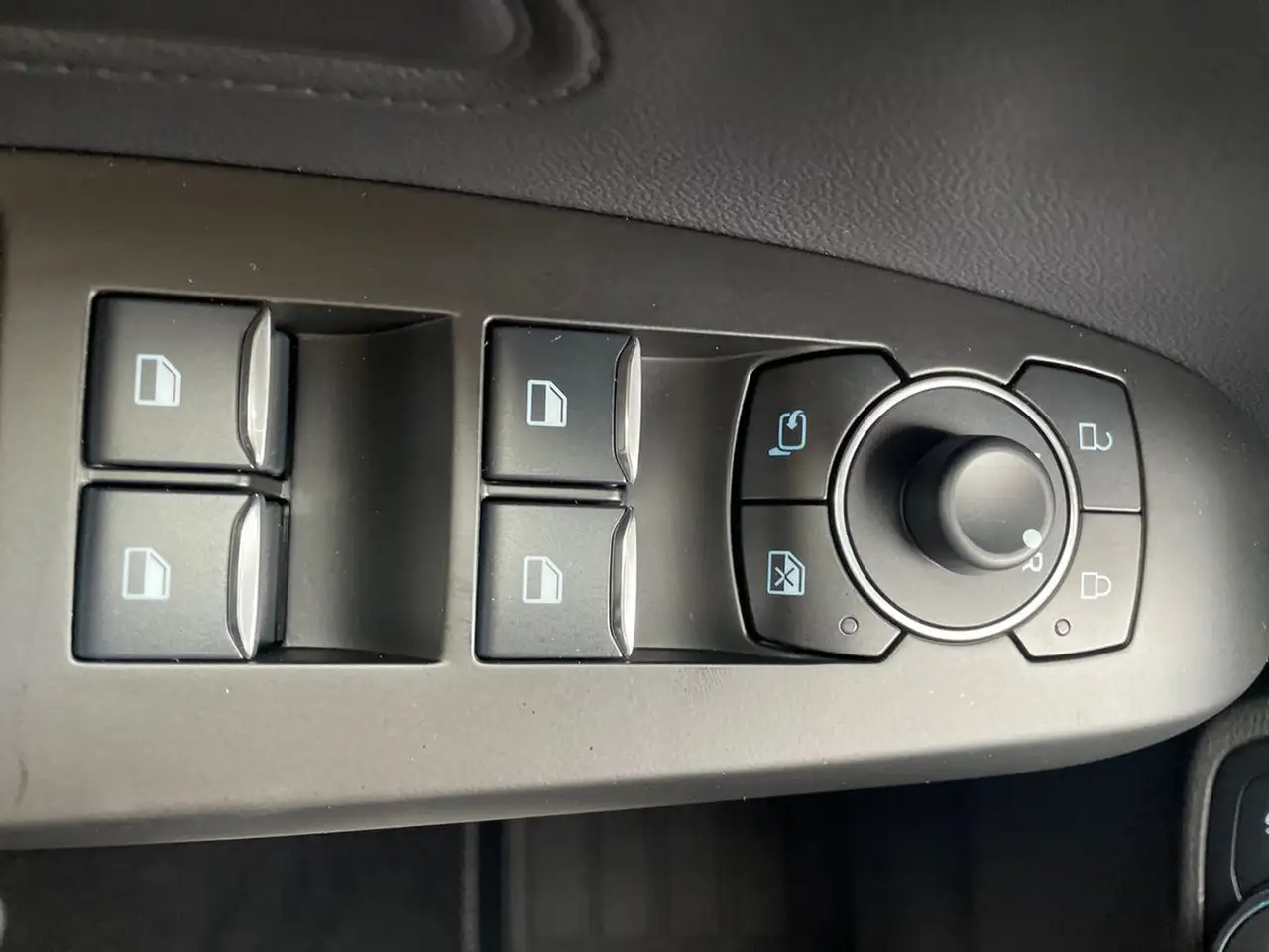Ford Focus 1,0 EcoBoost Turnier 14
