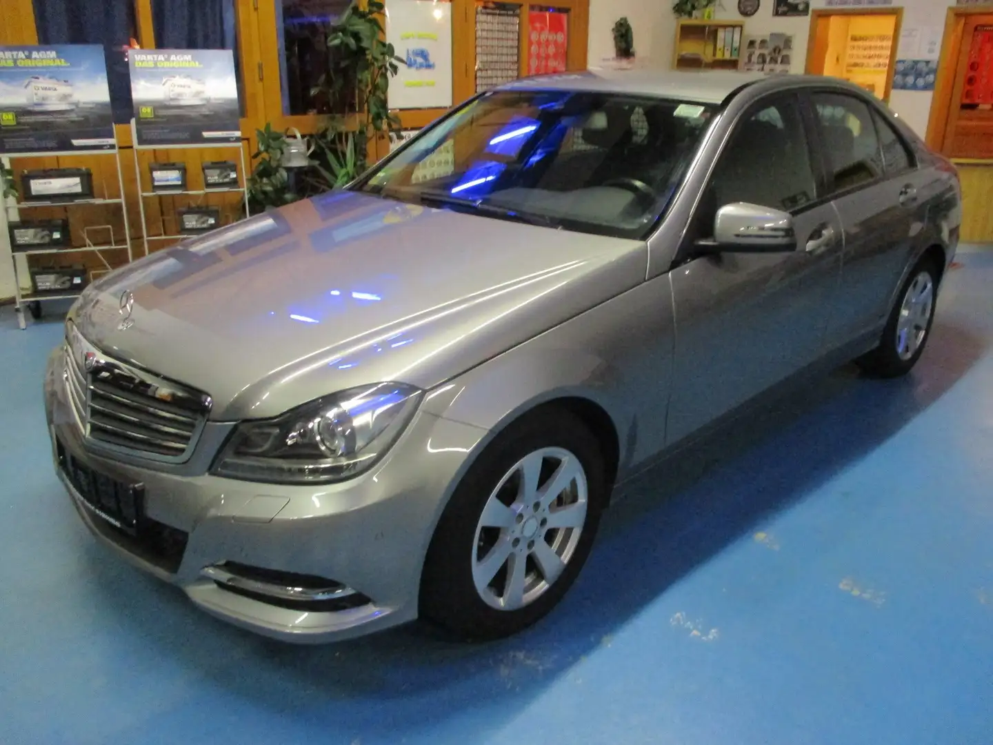 Mercedes-Benz C 220 Diesel CDI DPF 7G-TRONIC Elegance - 2