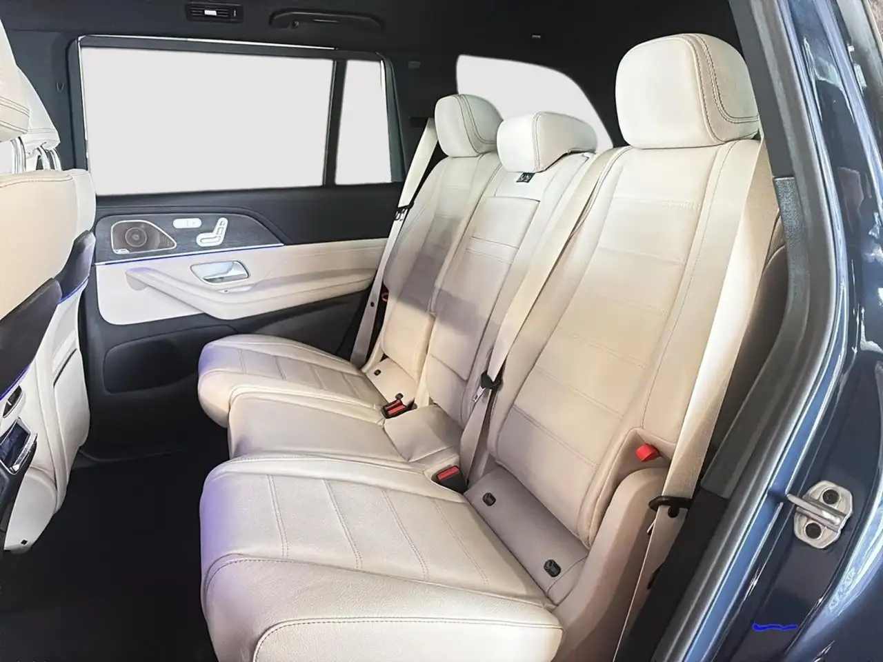 Mercedes-Benz GLS снимка Mercedes-Benz GLS